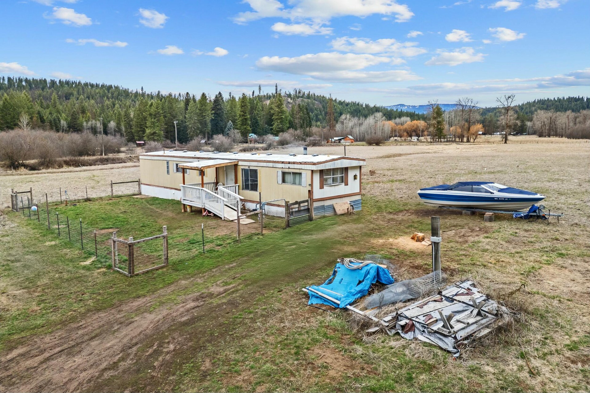 
                        Property photograph at
                        3032 WRIGHTS VALLEY RD
                      