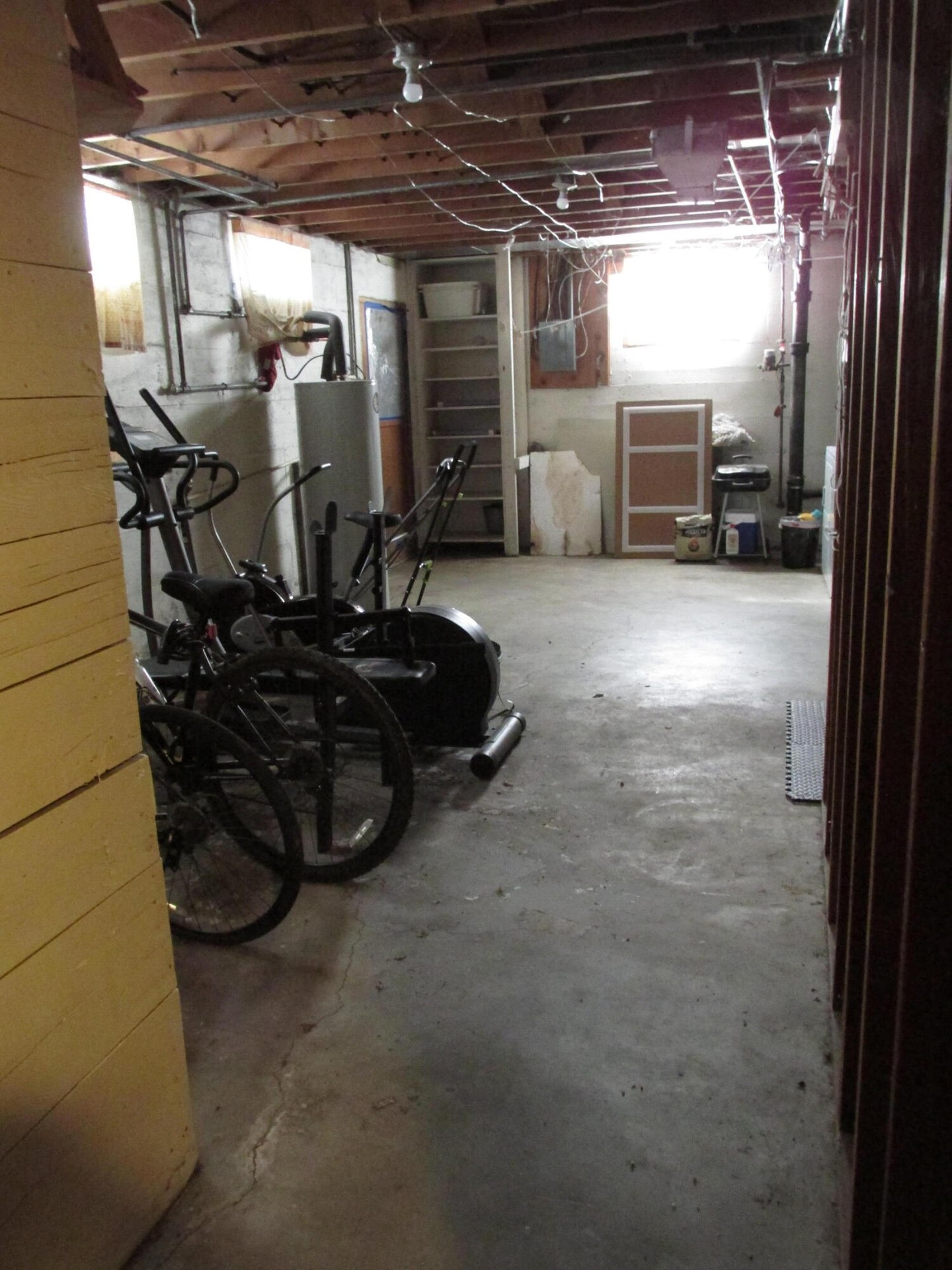 
                        Property photograph at
                        1325 S MAIN ST
                      