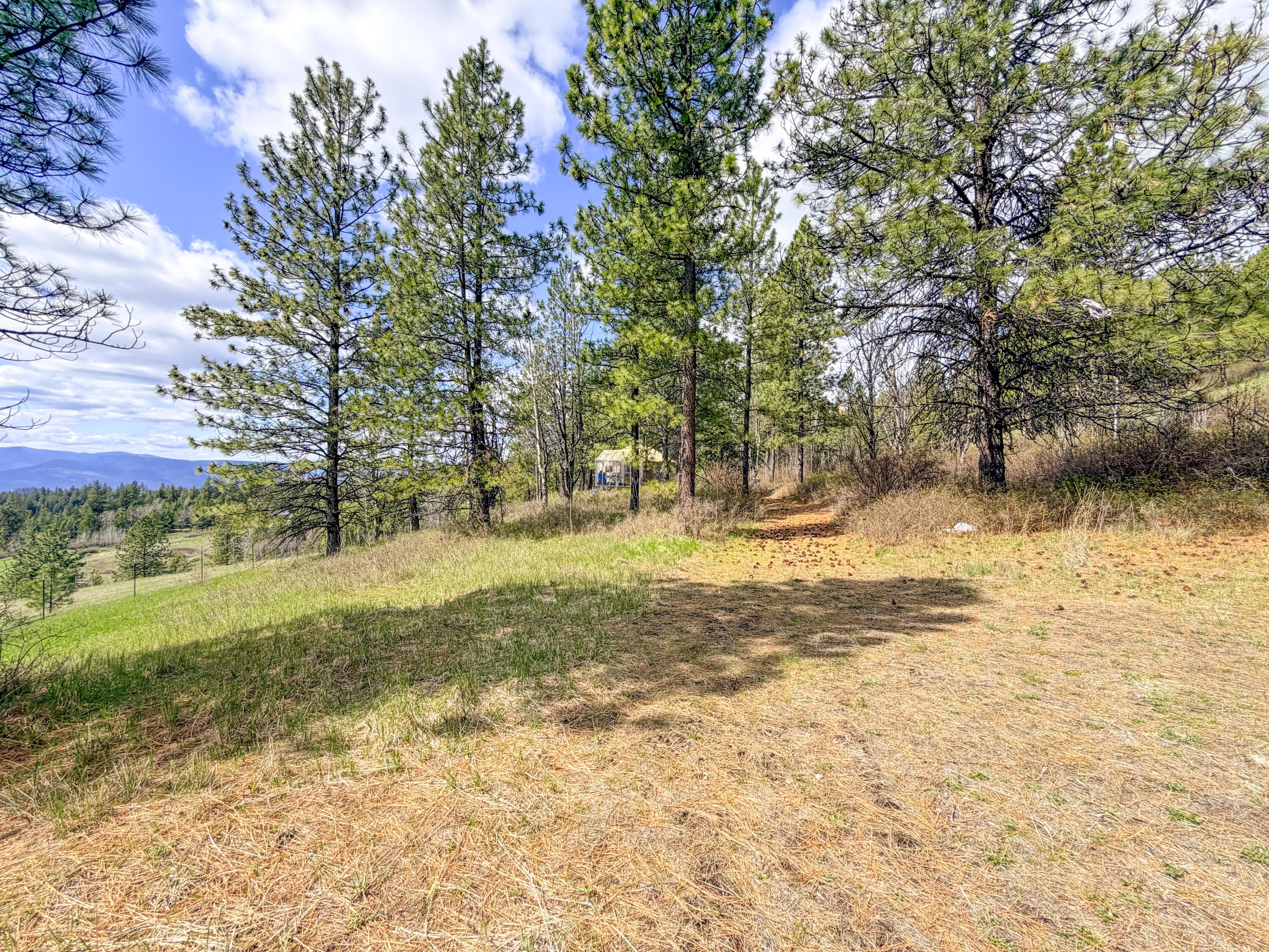 
                        Property photograph at
                        829 DOMINION SPRINGS WAY
                      