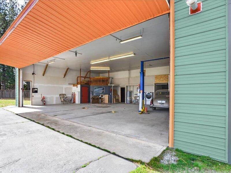 
                        Property photograph at
                        147 RICHMOND LN
                      