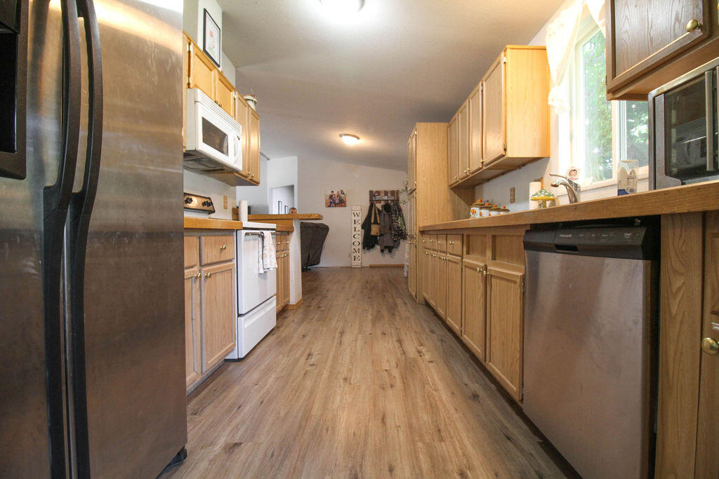 
                        Property photograph at
                        686 OLD ARDEN #38 HWY
                      