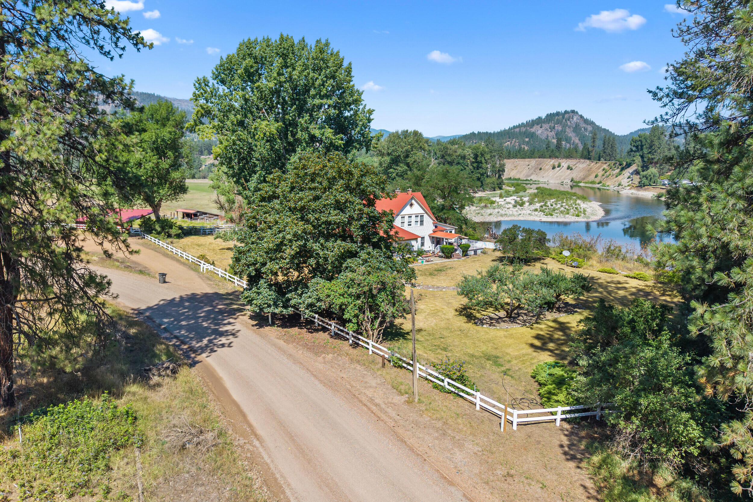 
                        Property photograph at
                        2339 KETTLE RIVER RD
                      