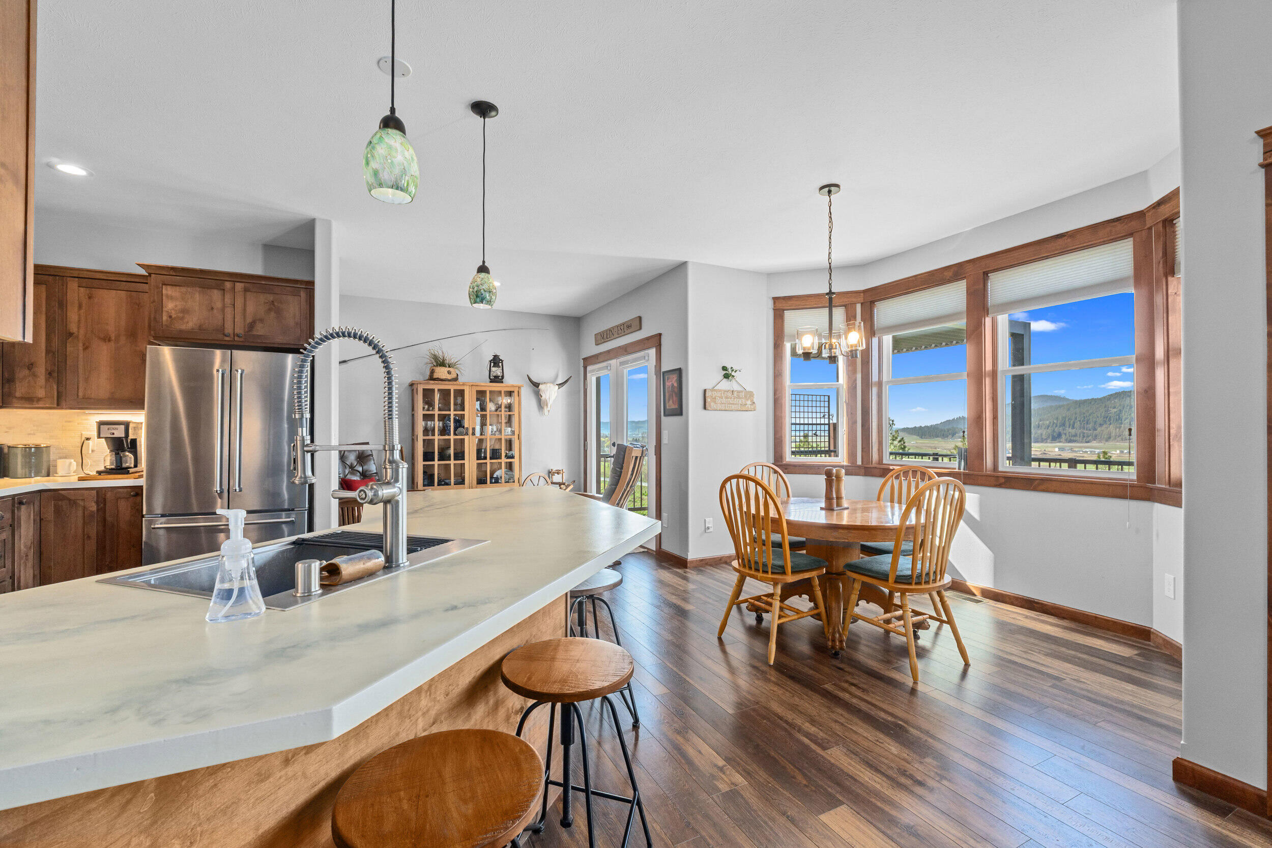 
                        Property photograph at
                        305 MAVEN WAY
                      