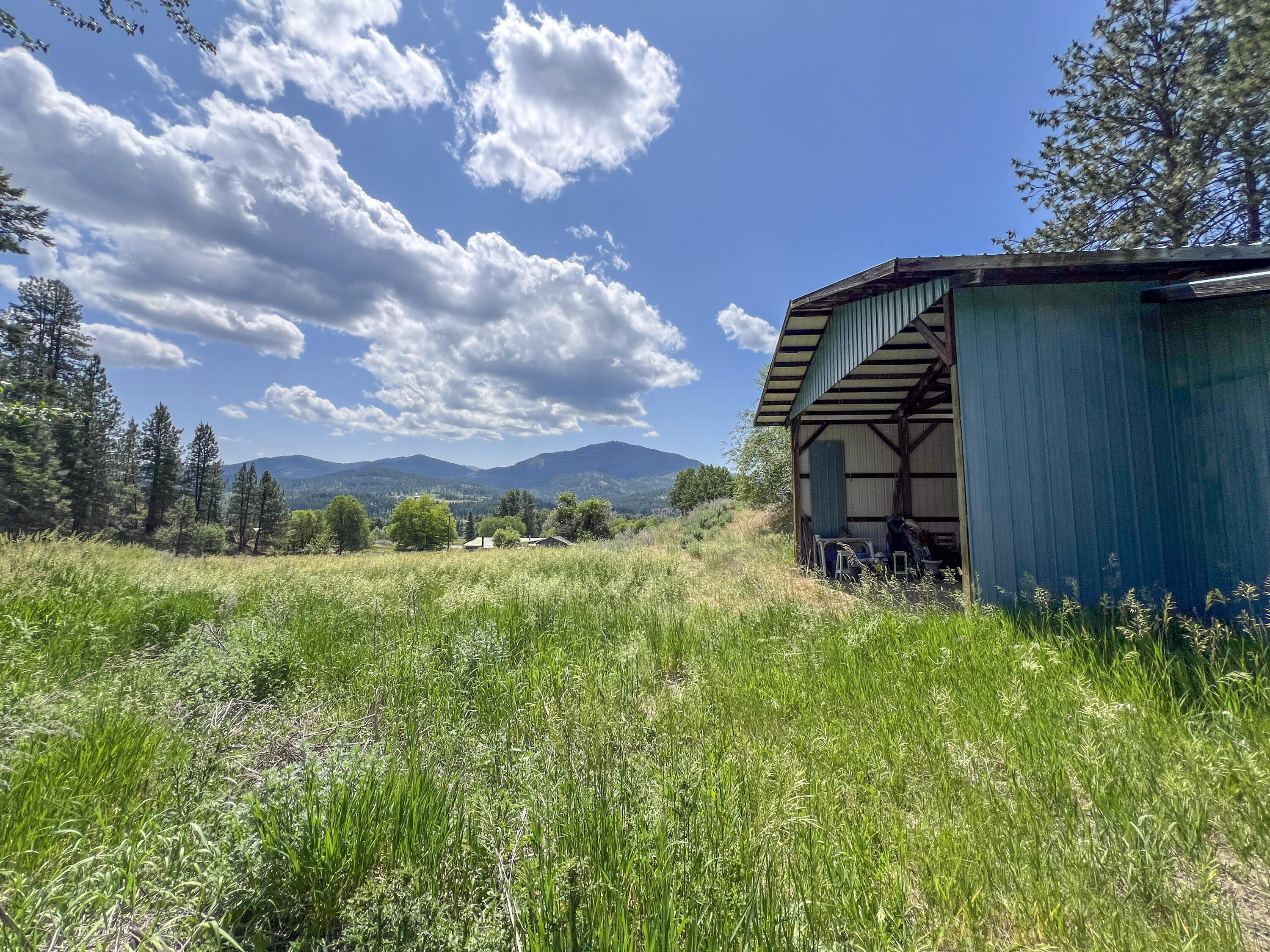 
                        Property photograph at
                        598 N HWY 395
                      