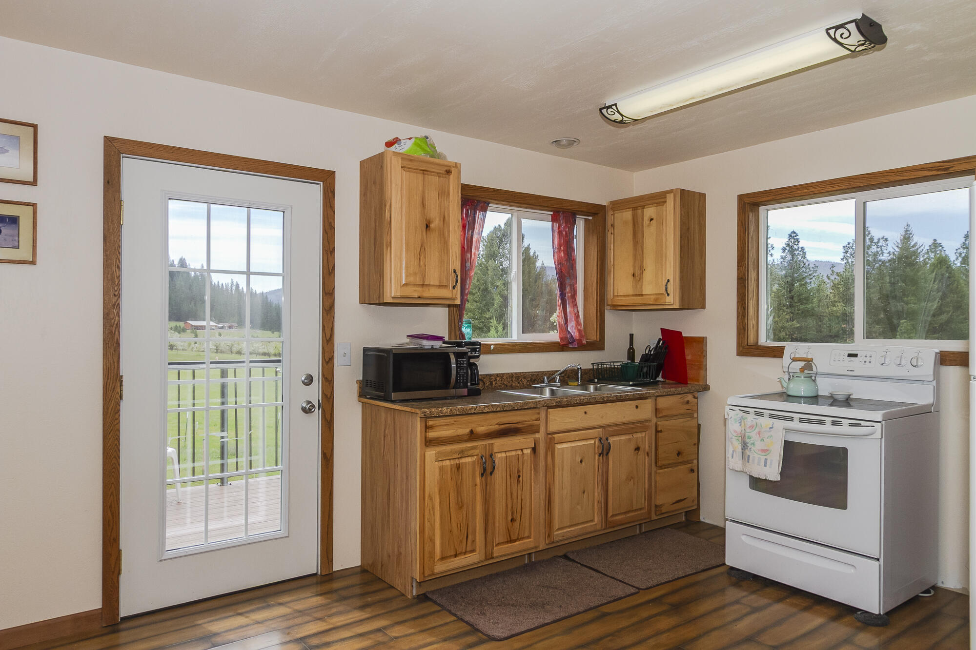 
                        Property photograph at
                        6731 RIVER WAY
                      
