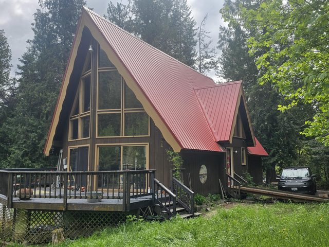 
            Exterior of
            398462 HIGHWAY 20
          