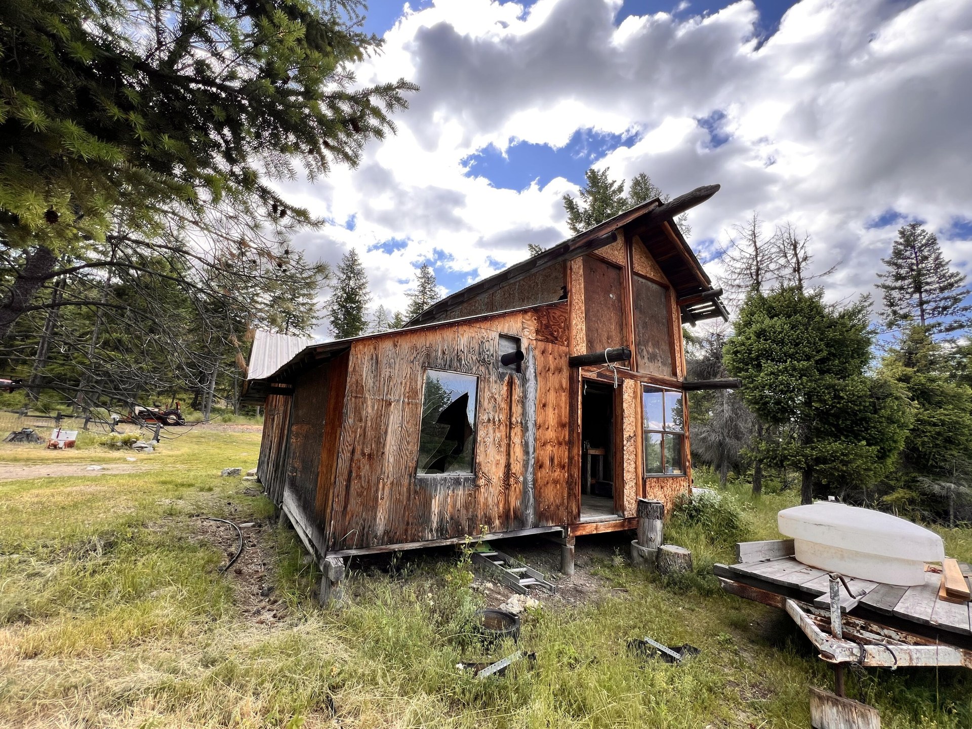 
                        Property photograph at
                        177 FIRST CREEK RD
                      