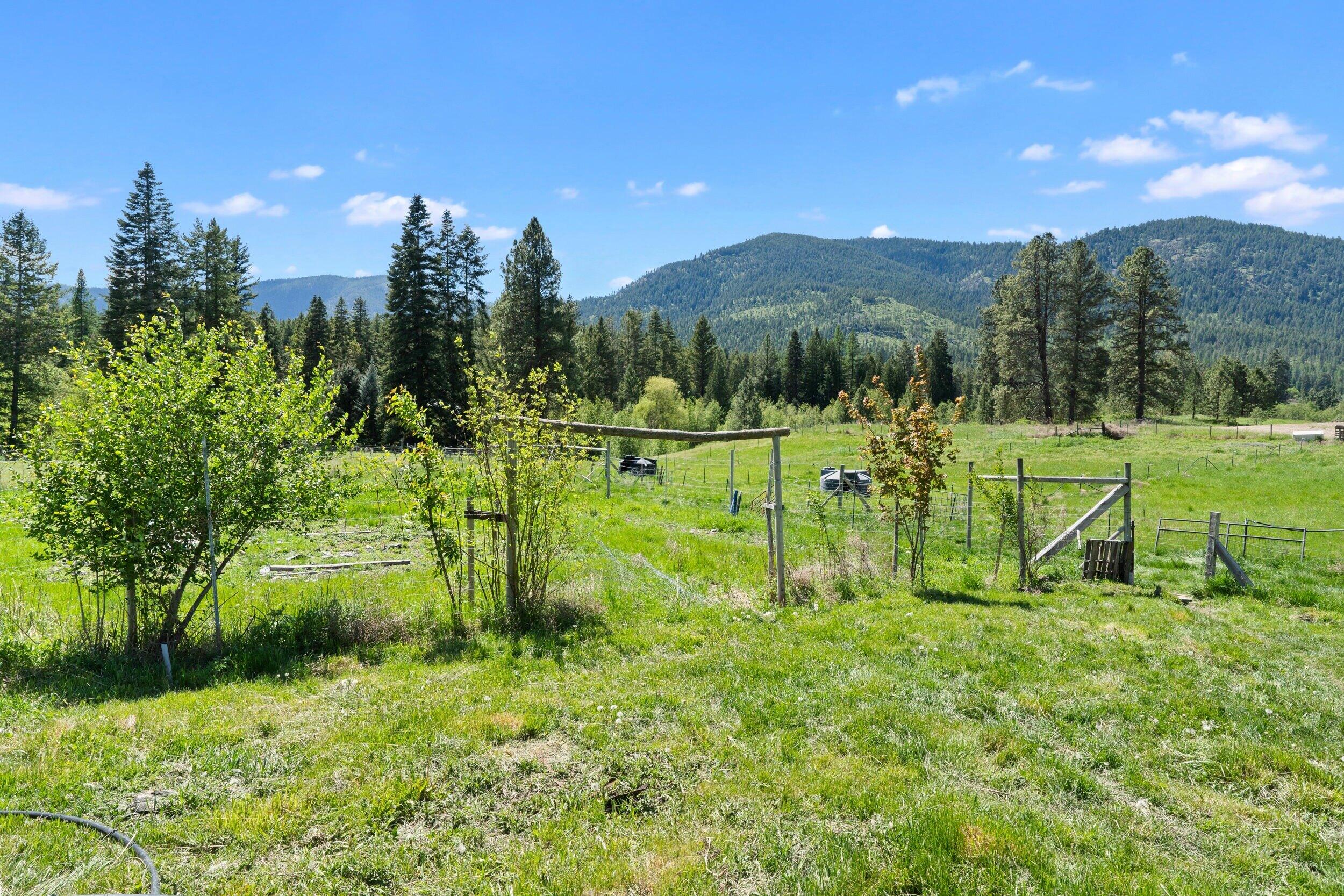 
                        Property photograph at
                        2083 MARBLE VALLEY-BASIN RD
                      