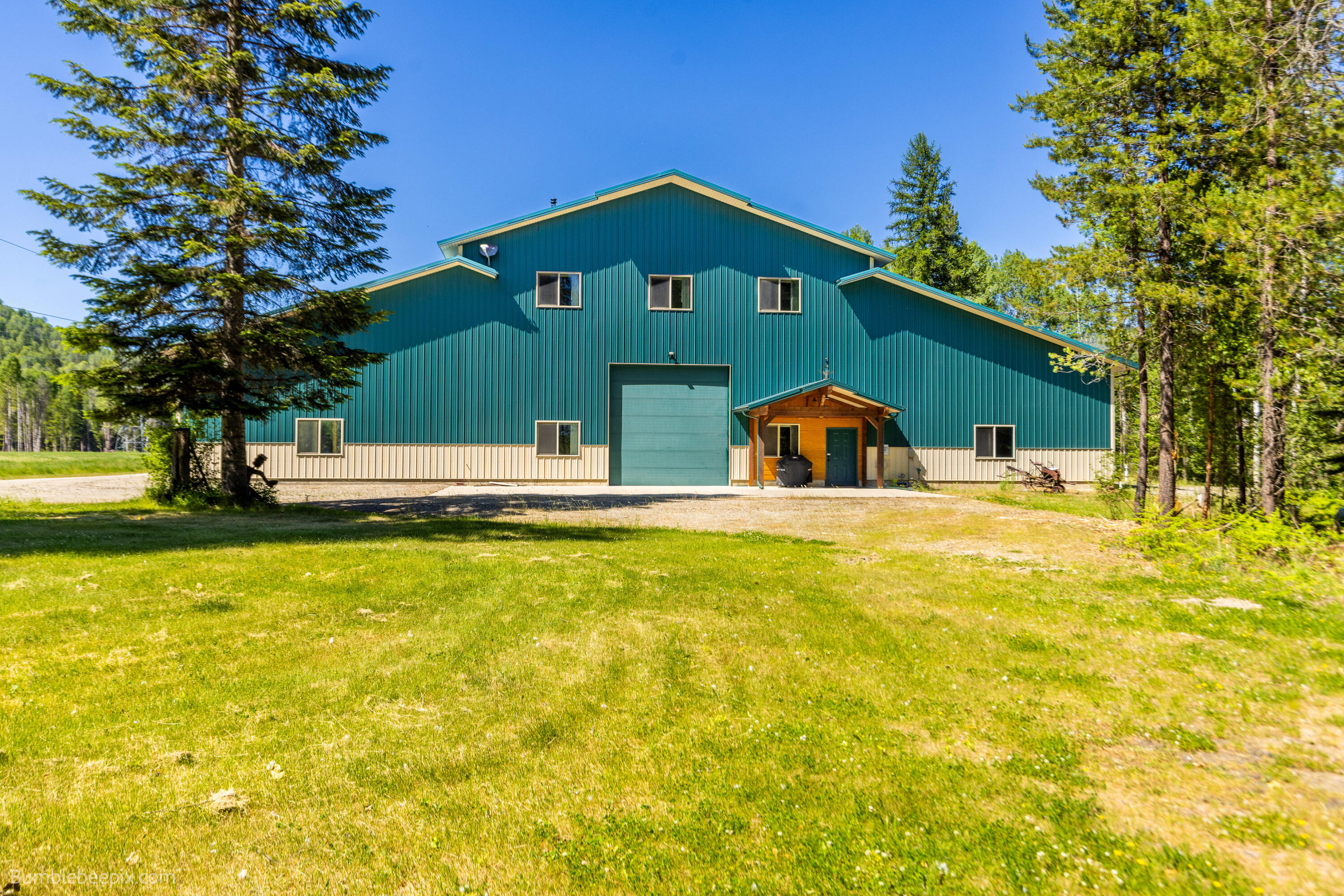 
                        Property photograph at
                        393958 HIGHWAY 20
                      