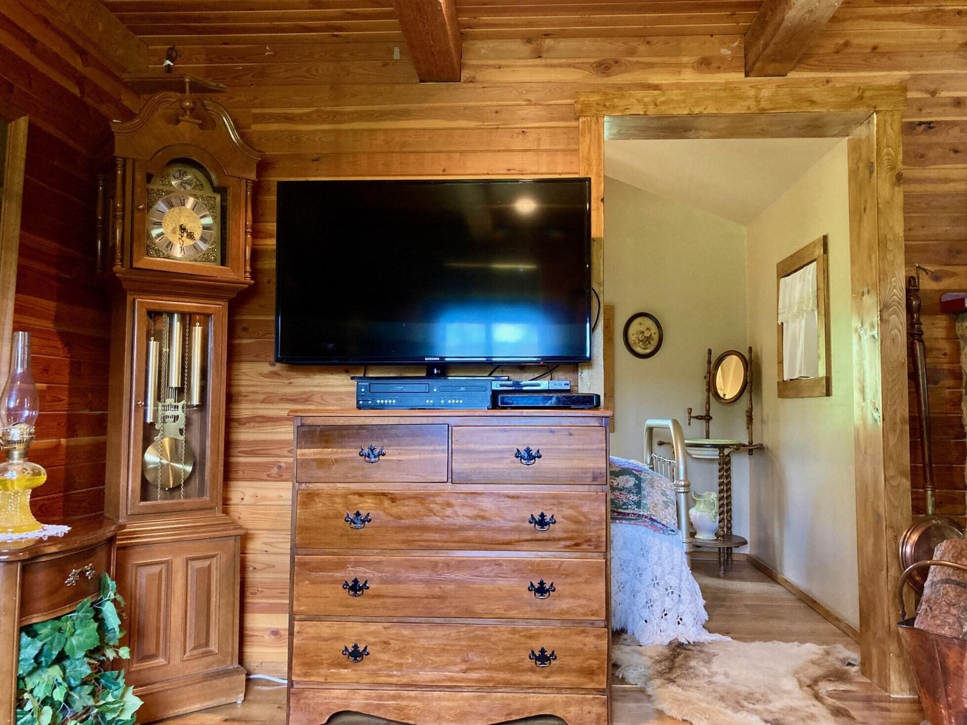 
                        Property photograph at
                        1496 Q HIGHWAY 20 E
                      