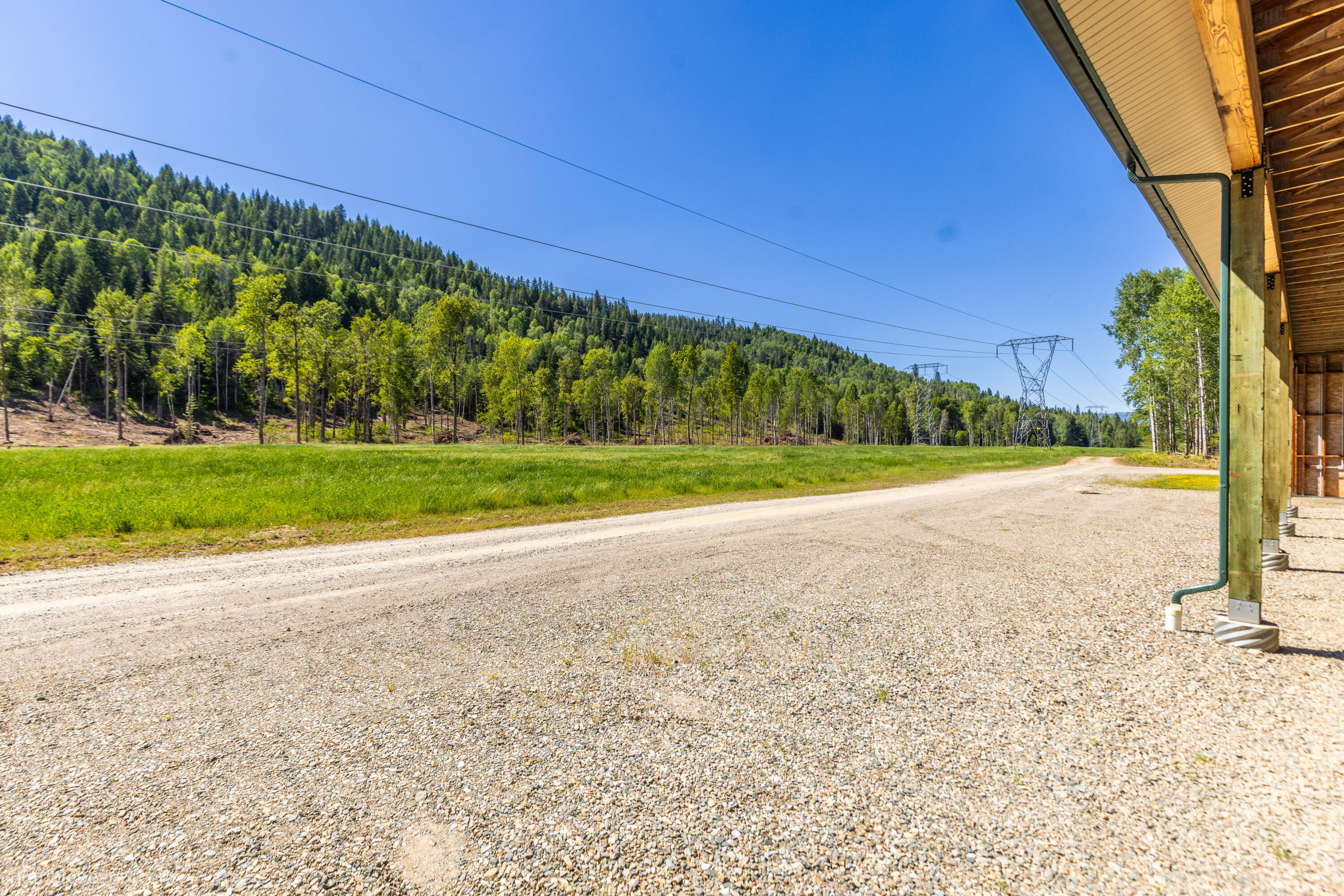 
                        Property photograph at
                        393958 HIGHWAY 20
                      