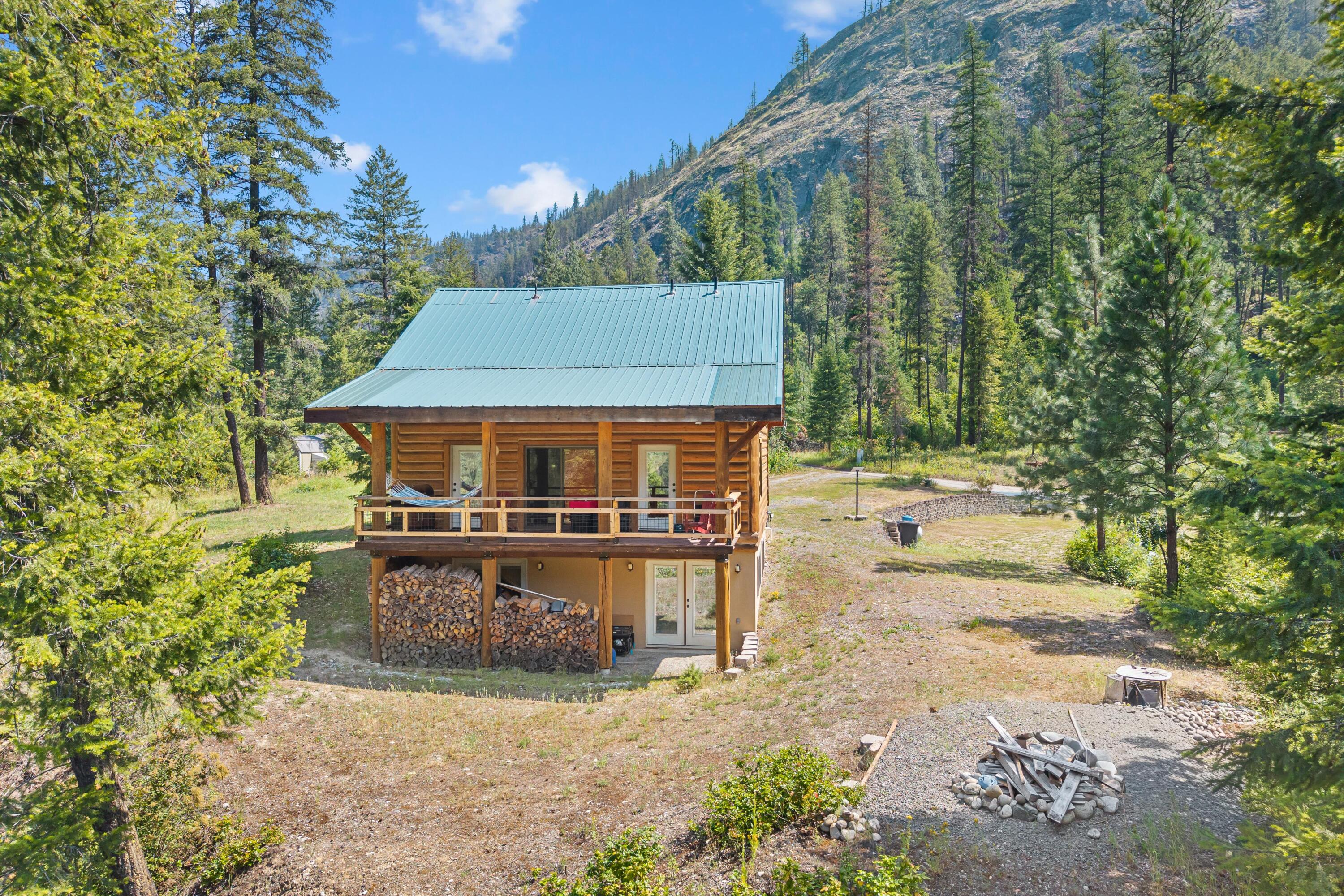 
                        Property photograph at
                        3733 V SAND CREEK RD
                      