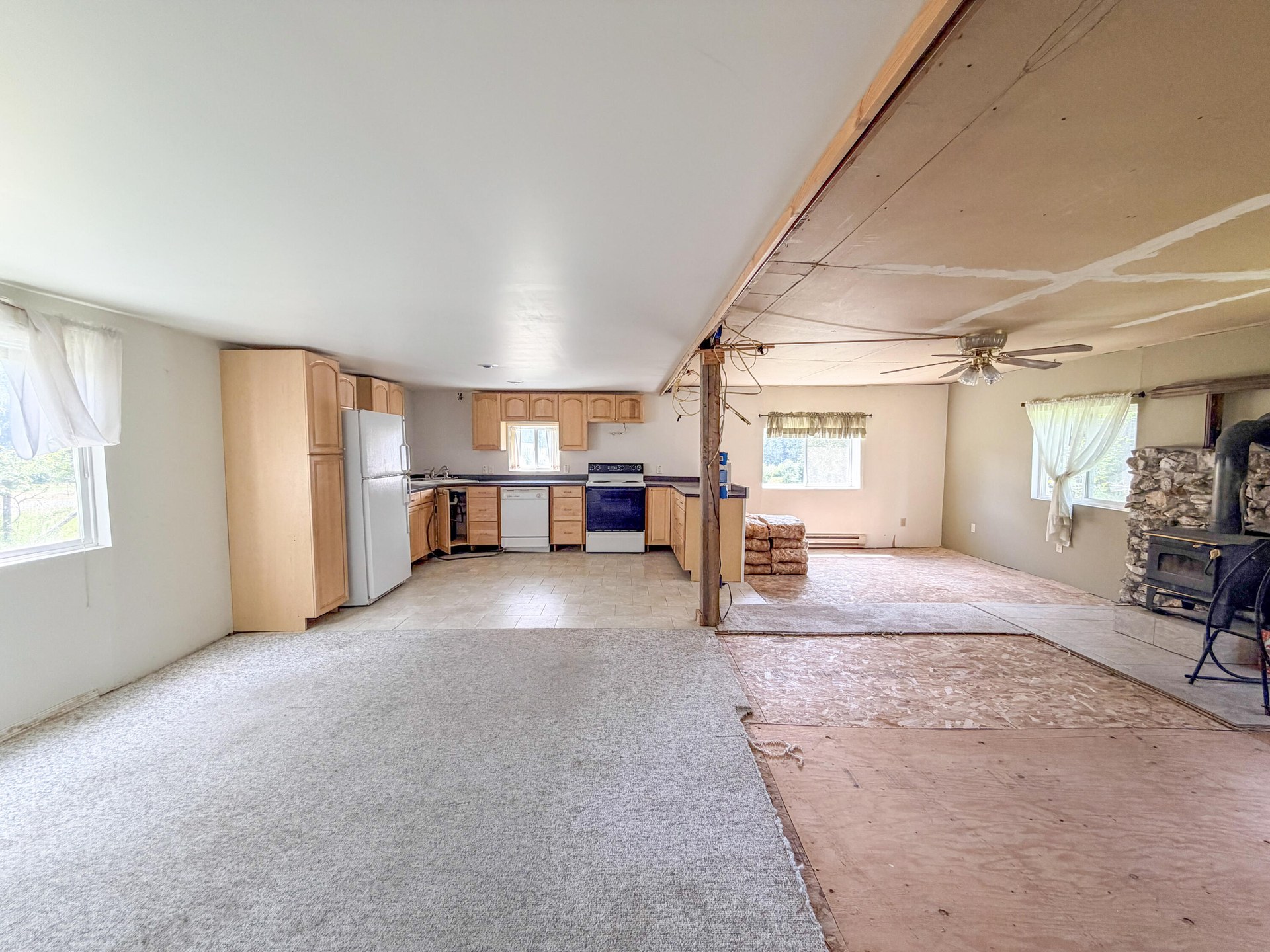 
                        Property photograph at
                        3154 HEATHER LANE
                      