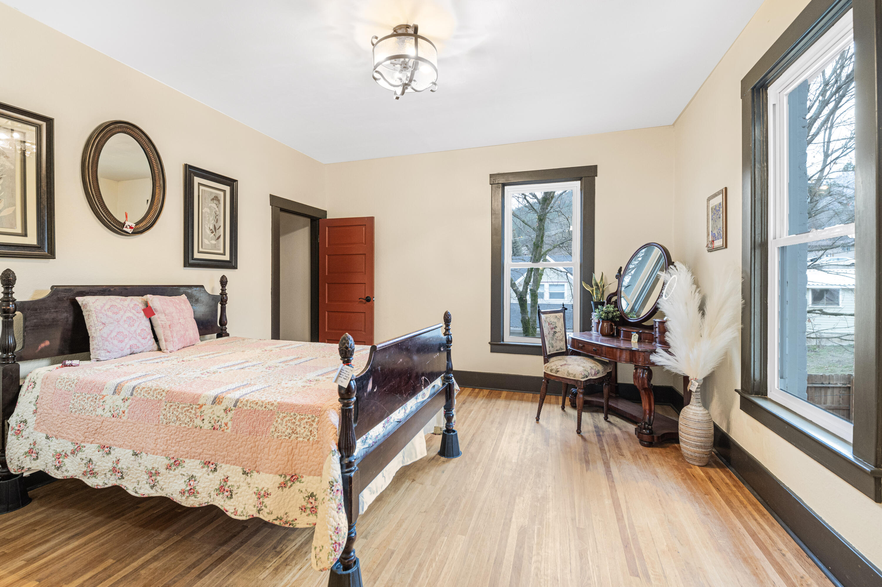 
                        Property photograph at
                        640 N ELM ST
                      