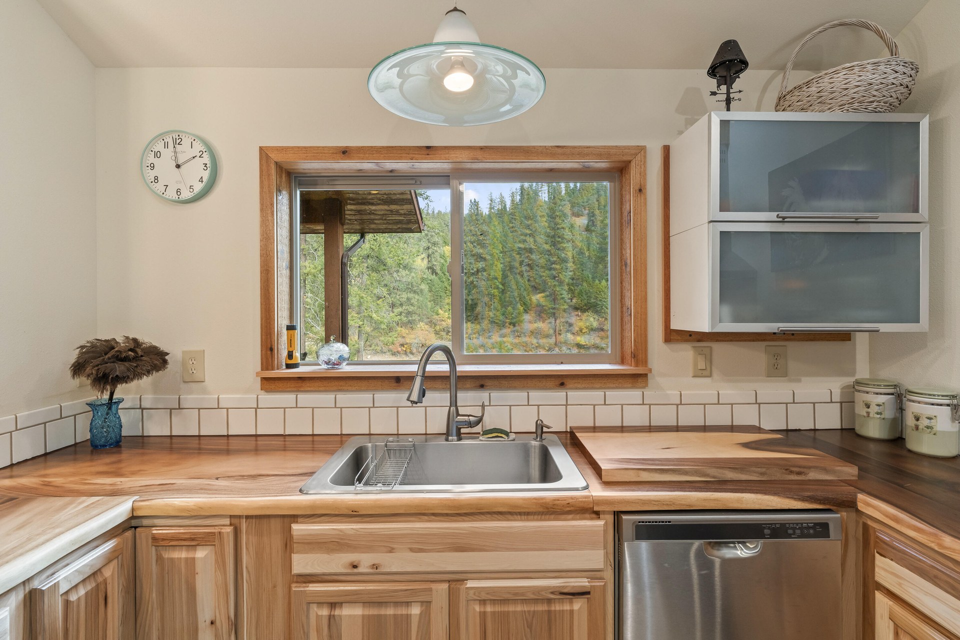 
                        Property photograph at
                        36 FIRST THOUGHT LOOP
                      