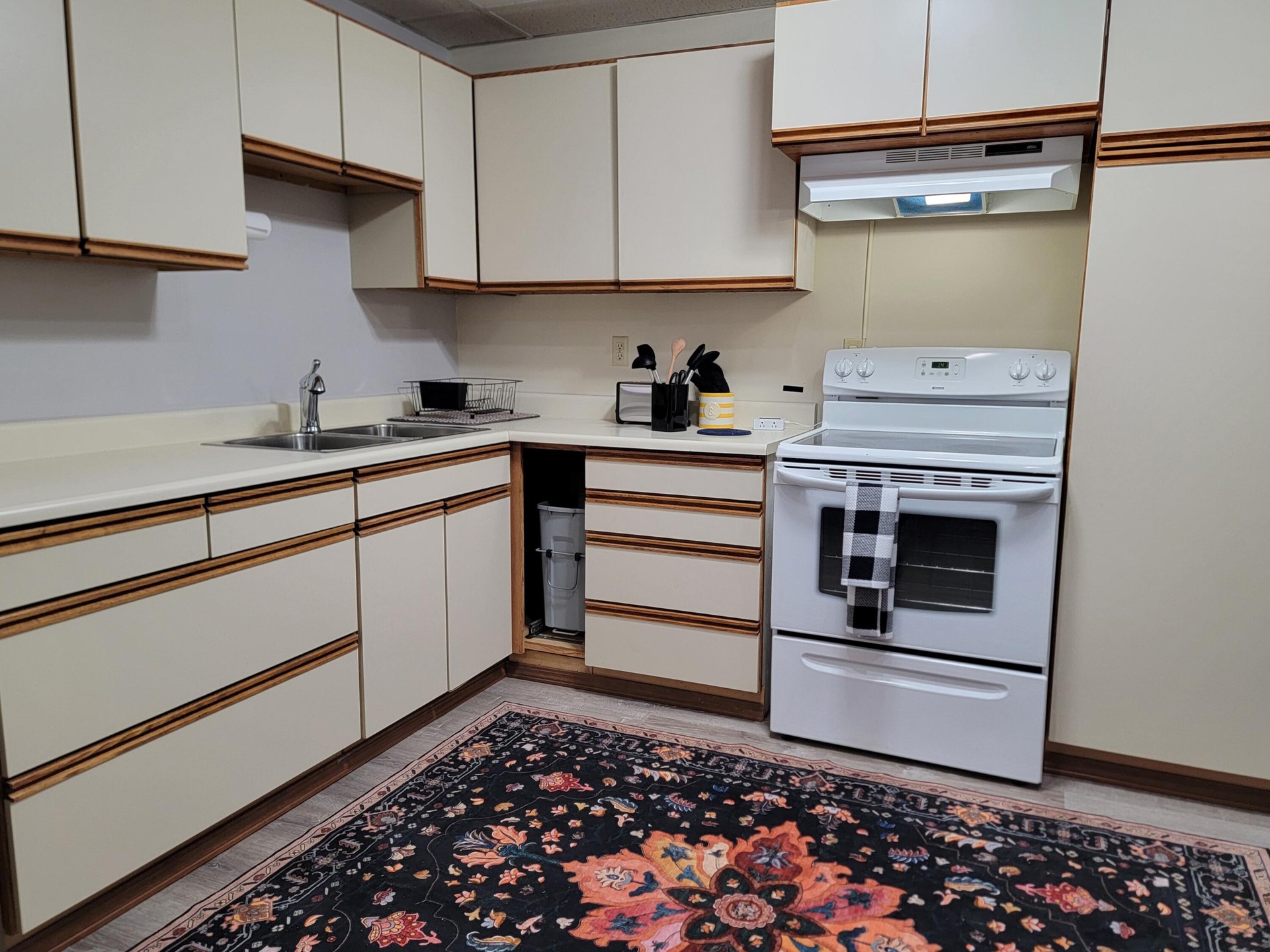 
                        Property photograph at
                        55 GOLD MOUNTAIN RD
                      