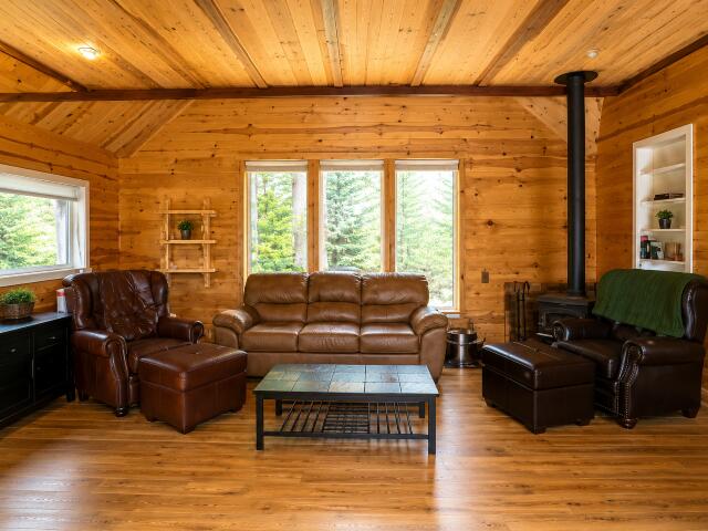 
                        Property photograph at
                        3121 FIFTEEN MILE CREEK RD
                      