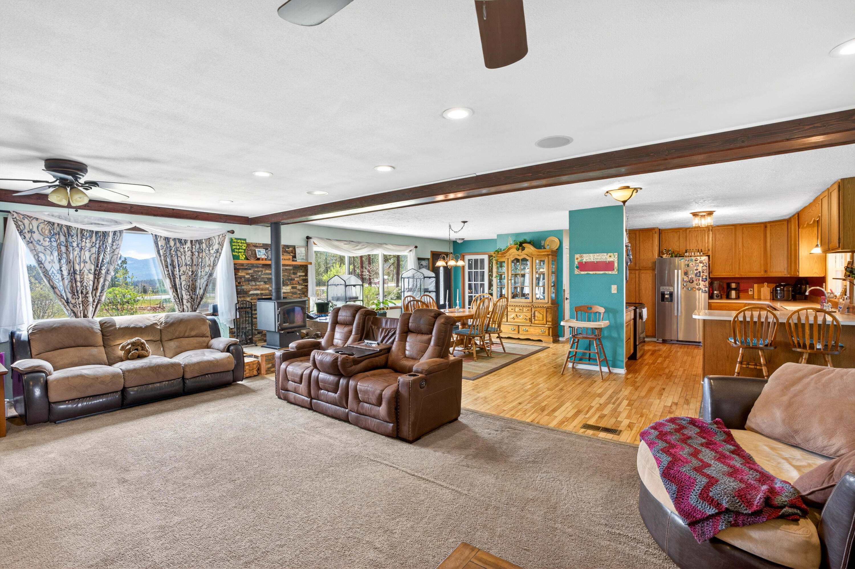 
                        Property photograph at
                        762 JOSEPH JESSICA RD
                      