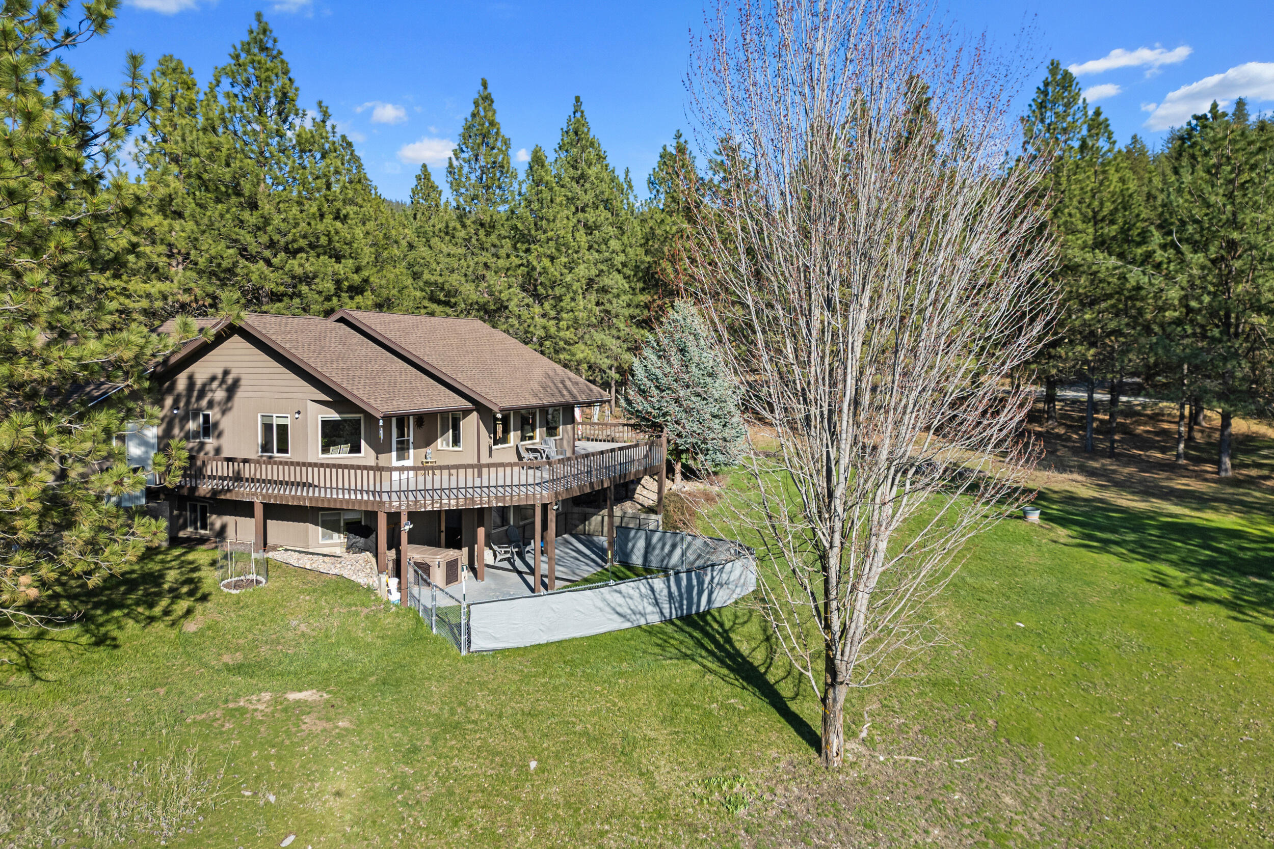 
                        Property photograph at
                        753 C ARDEN BUTTE RD
                      