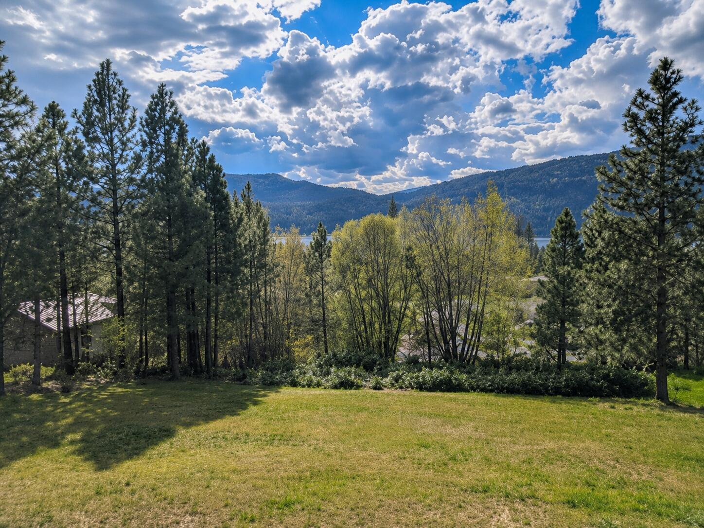 
                        Property photograph at
                        1420 SHERMAN VIEW WAY
                      