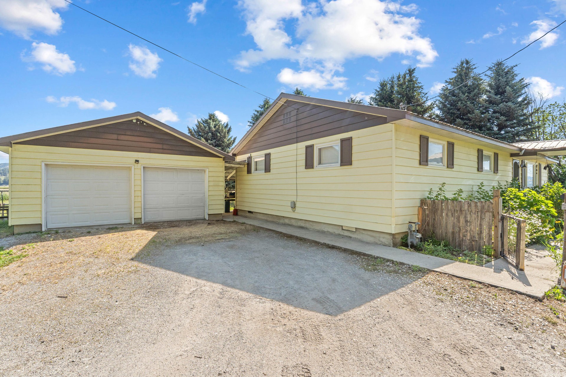 
                        Property photograph at
                        511 VALLEY WESTSIDE RD
                      