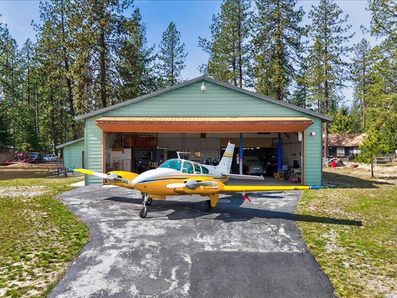 
                        Property photograph at
                        147 RICHMOND LN
                      