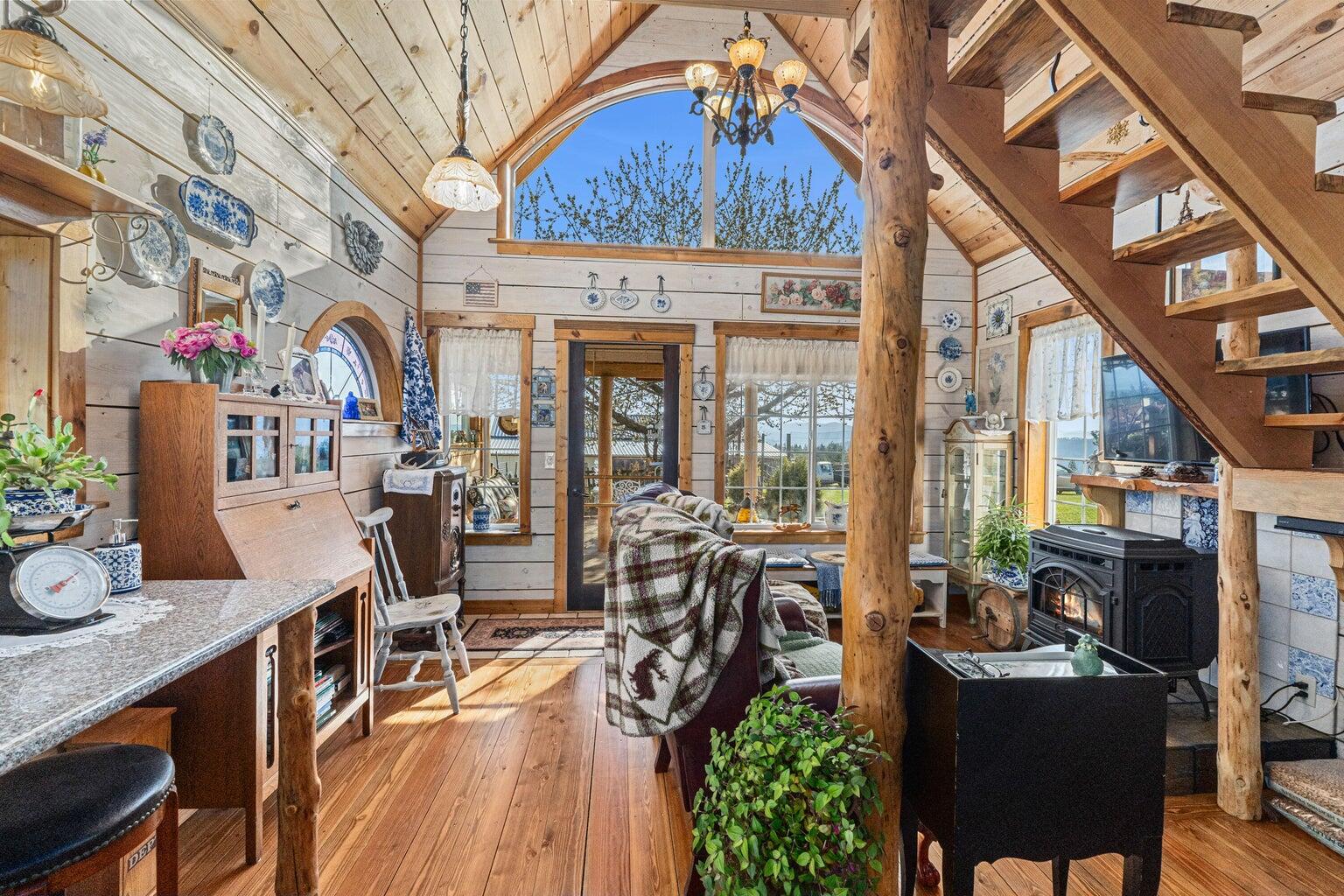 
                        Property photograph at
                        717 CONRAD HILL WAY
                      