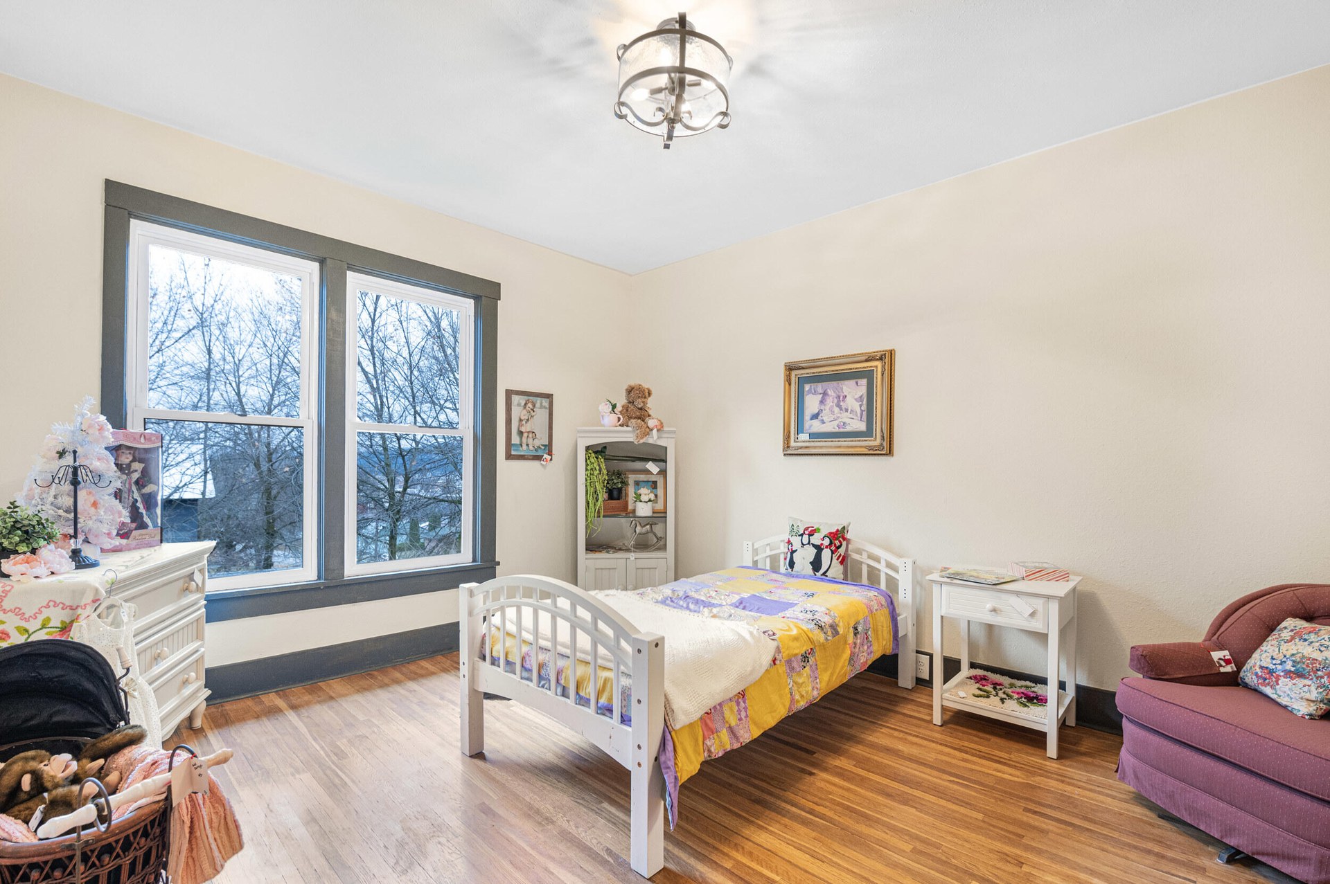 
                        Property photograph at
                        640 N ELM ST
                      