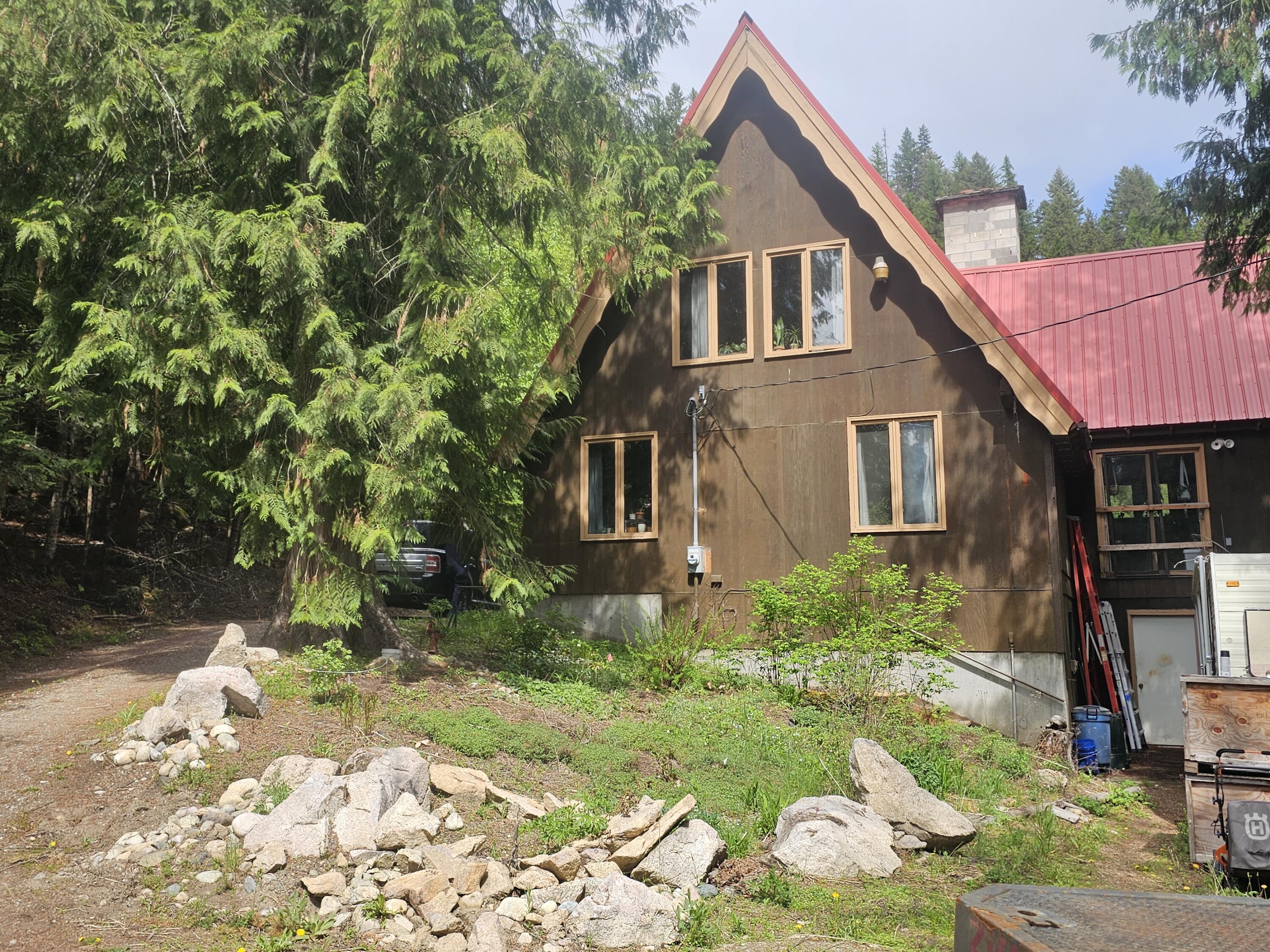 
                        Property photograph at
                        398462 HIGHWAY 20
                      