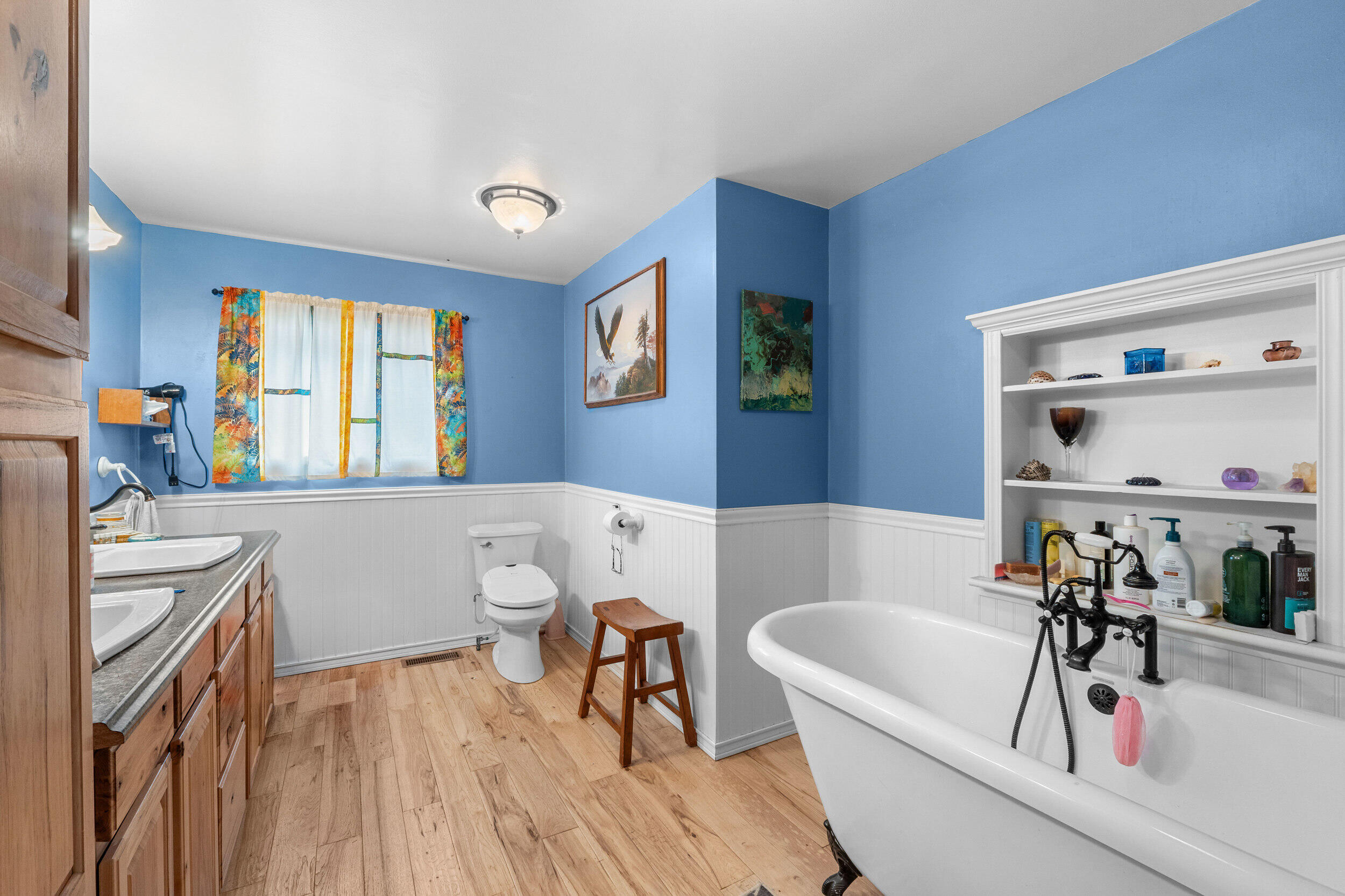 
                        Property photograph at
                        2852 HORSESHOE LAKE RD
                      