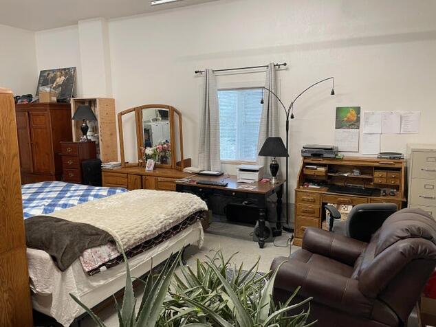 
                        Property photograph at
                        2190 HEINE RD
                      