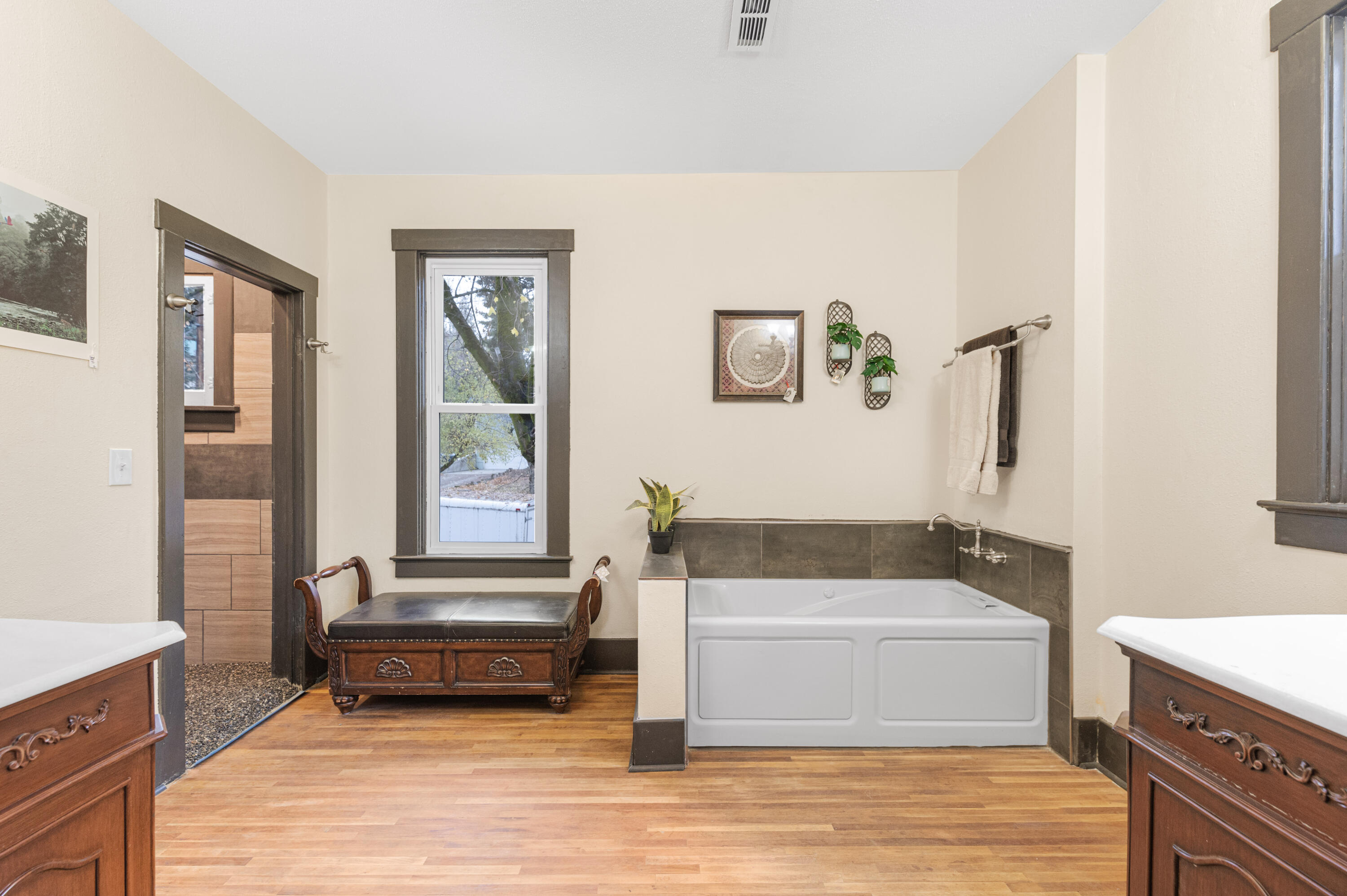 
                        Property photograph at
                        640 N ELM ST
                      