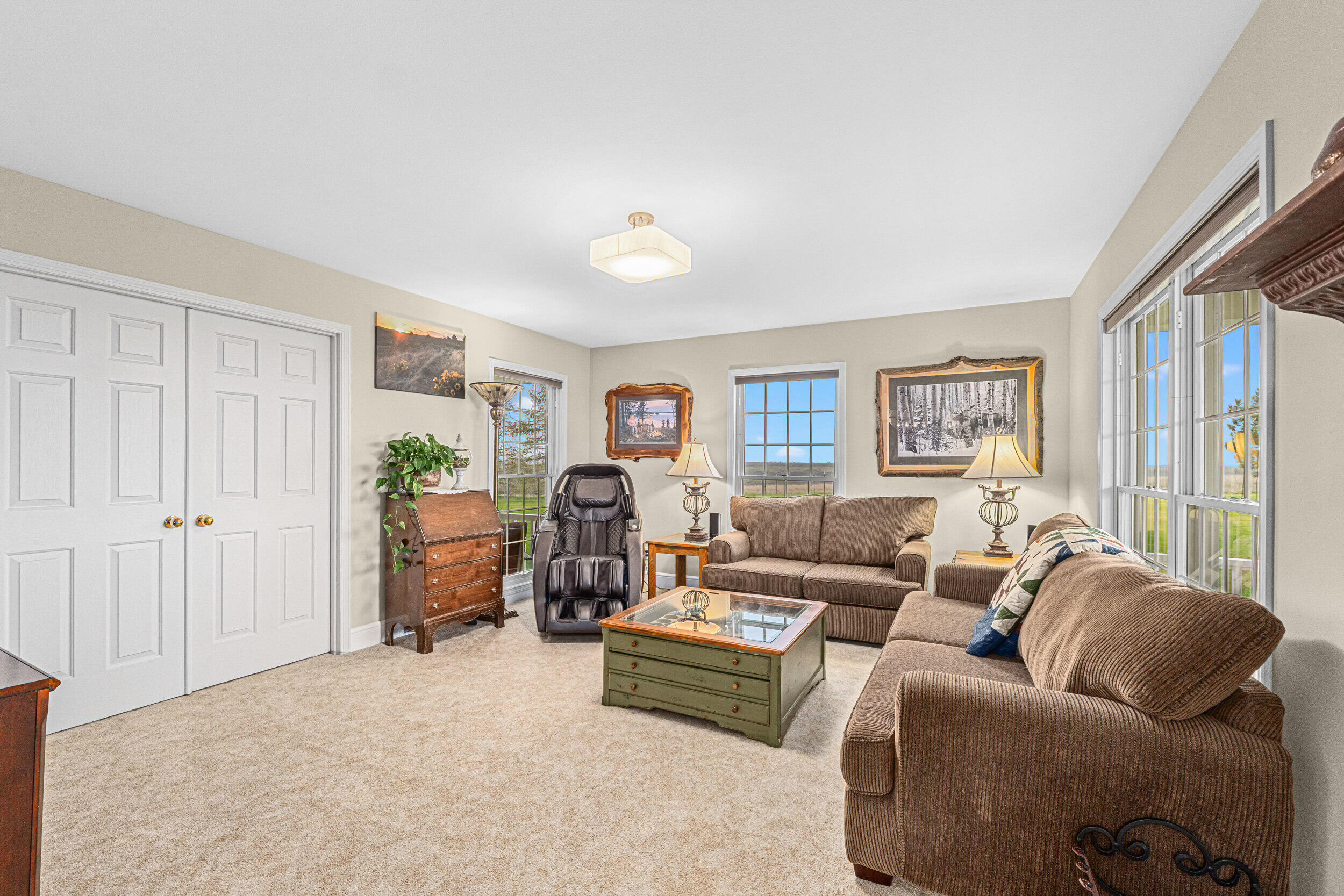 
                        Property photograph at
                        34462 COTTONWOOD CREEK RD E
                      