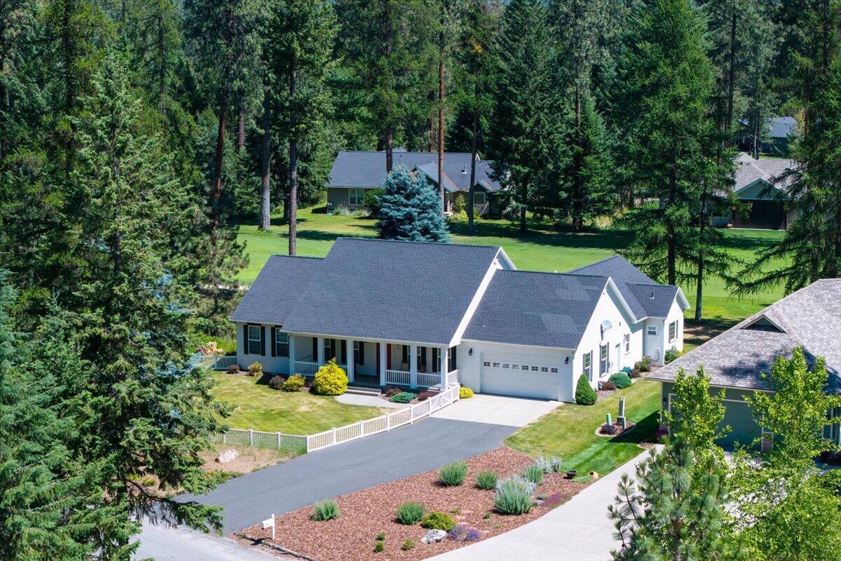 
            Exterior of
            627 PALMER LN
          
