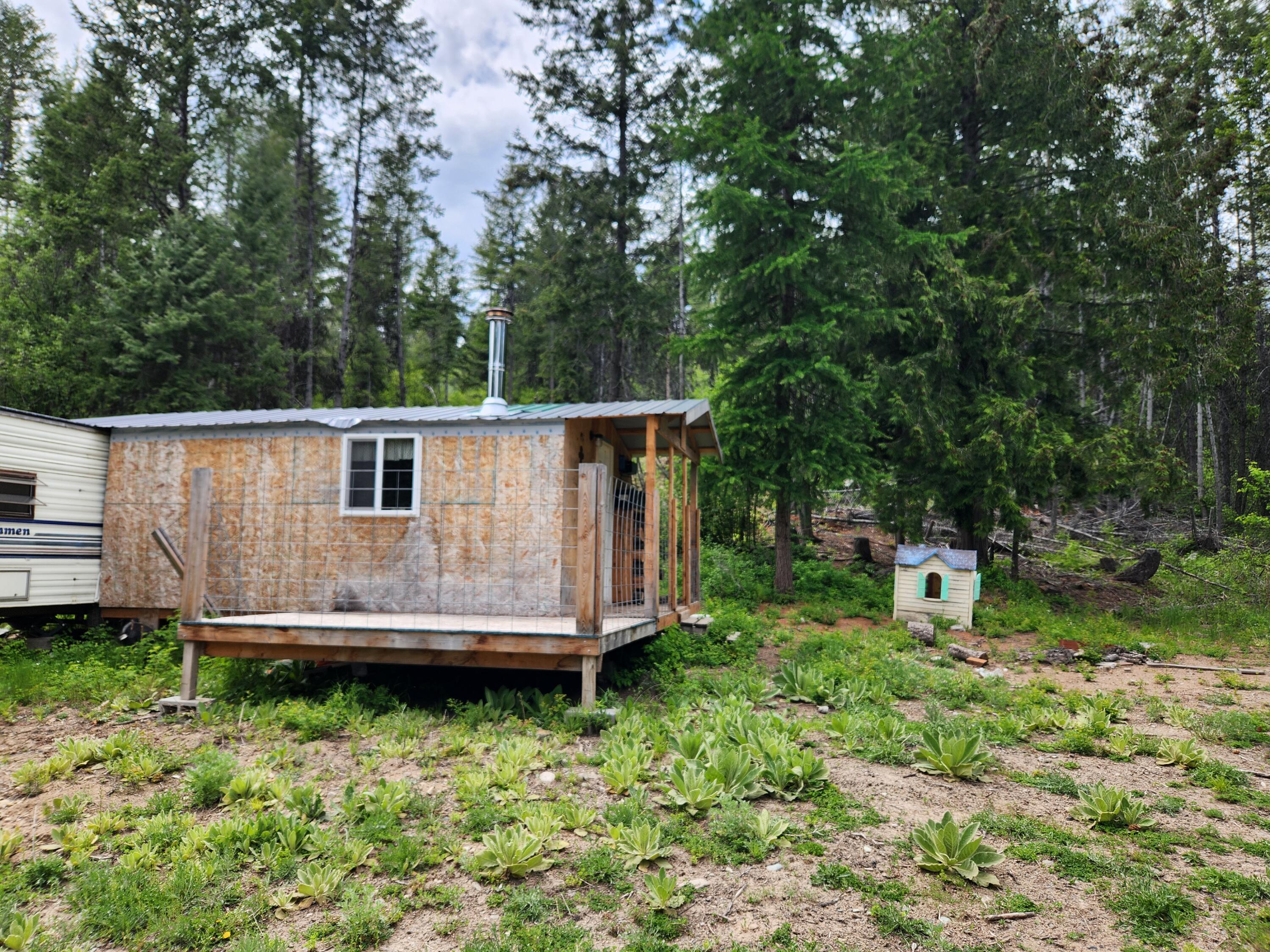 
                        Property photograph at
                        318 ROCKABYE LN
                      