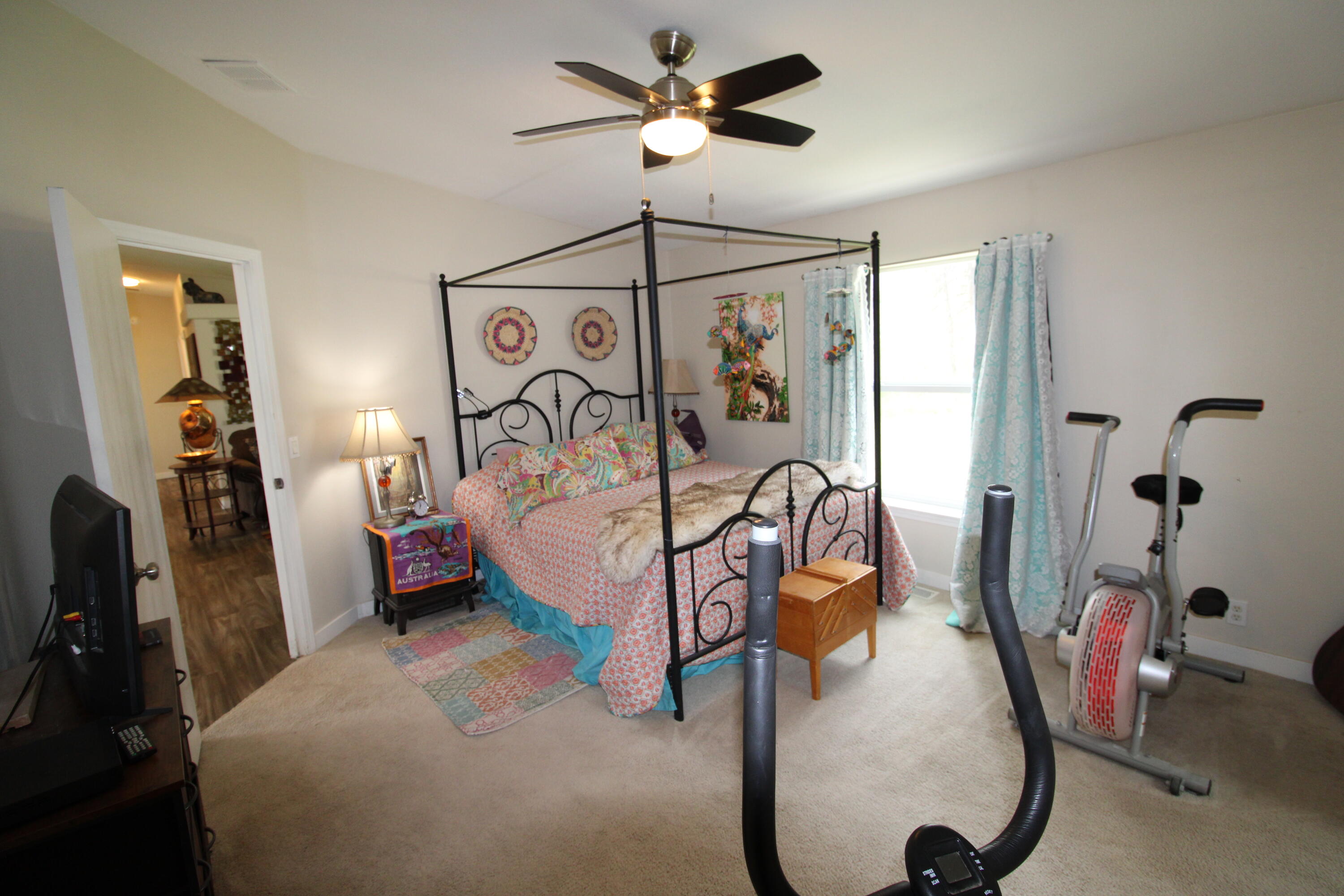 
                        Property photograph at
                        604 N WEST ST
                      