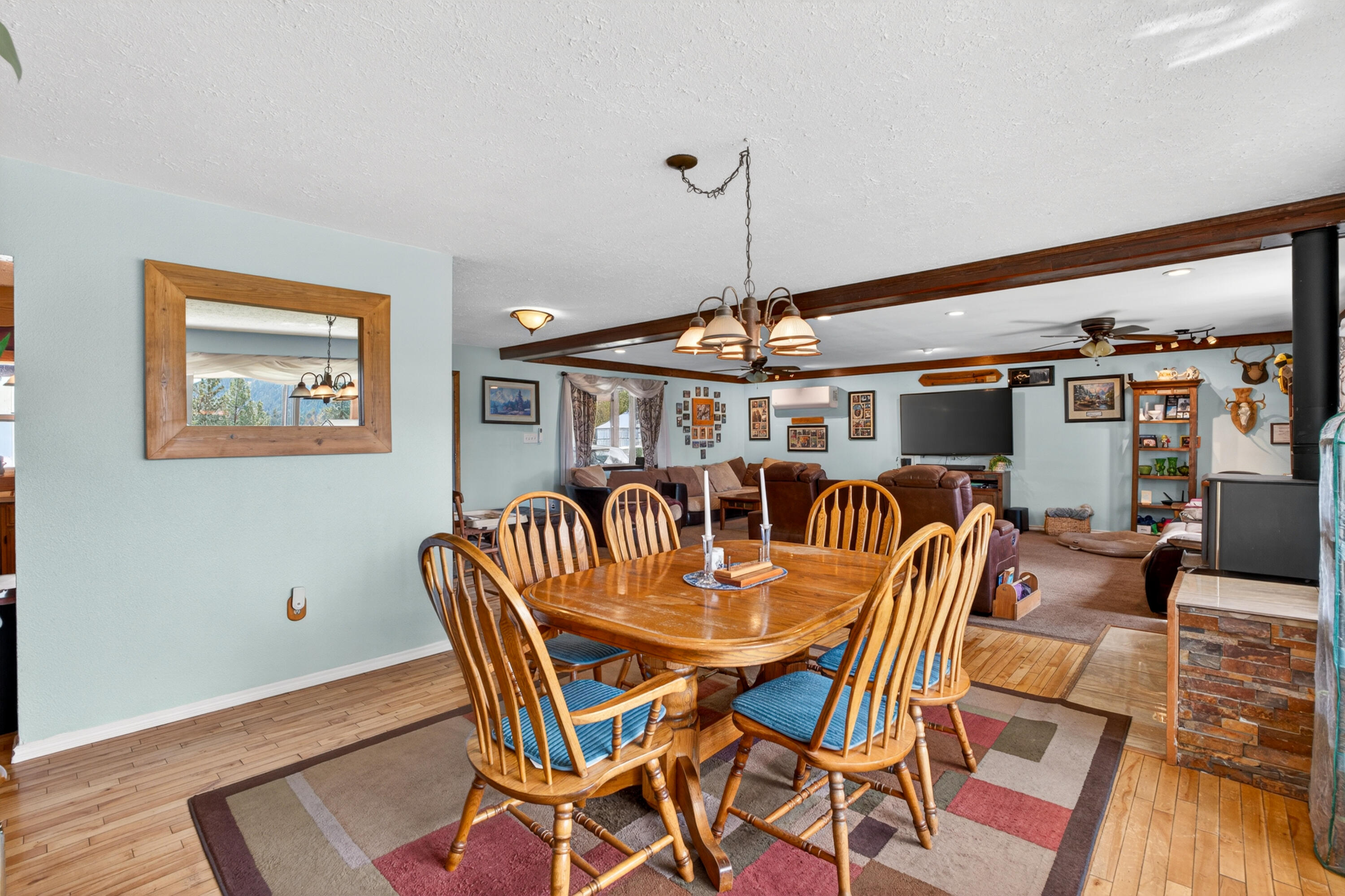 
                        Property photograph at
                        762 JOSEPH JESSICA RD
                      