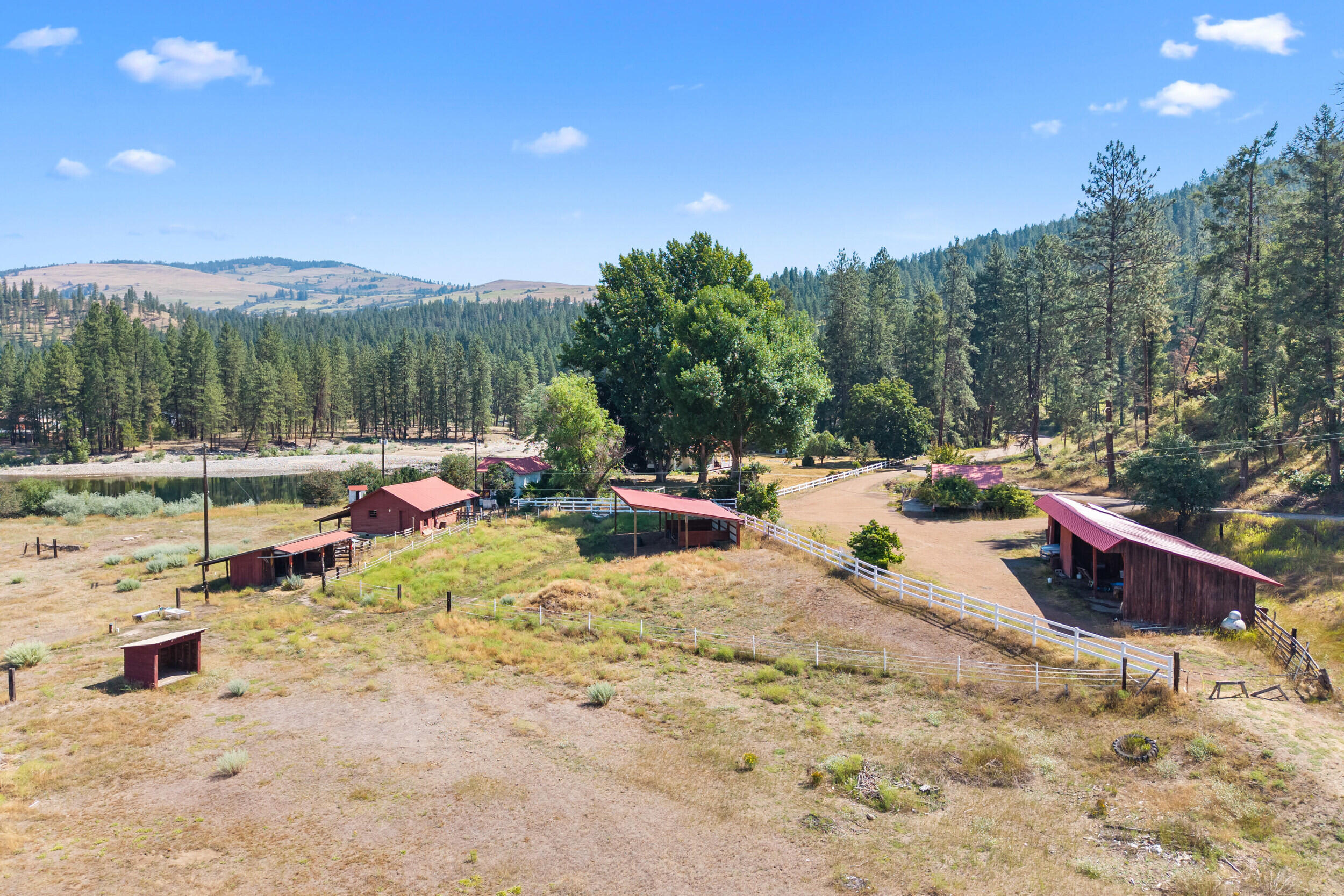 
                        Property photograph at
                        2339 KETTLE RIVER RD
                      