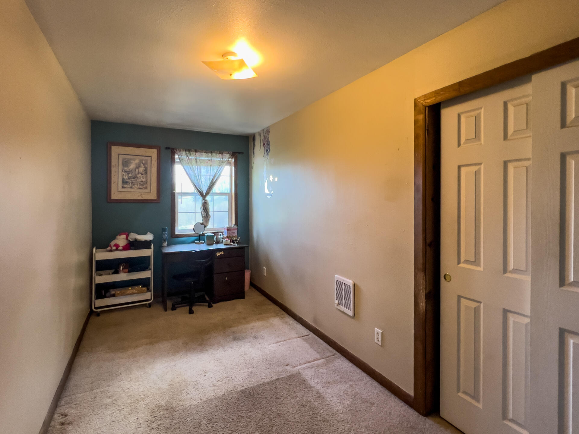 
                        Property photograph at
                        2063-A MARBLE VALLEY BASIN RD
                      