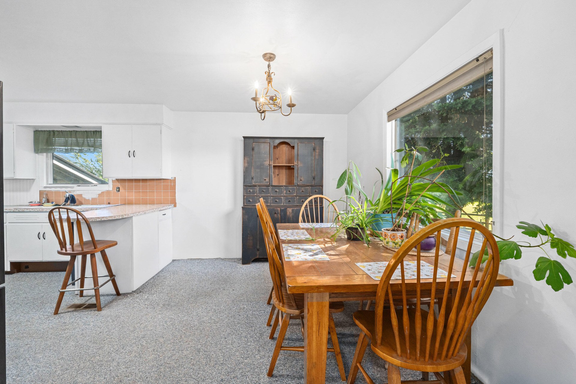
                        Property photograph at
                        511 VALLEY WESTSIDE RD
                      