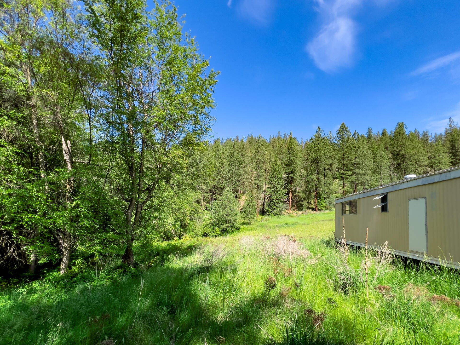 
                        Property photograph at
                        1763-I U.S. 395
                      