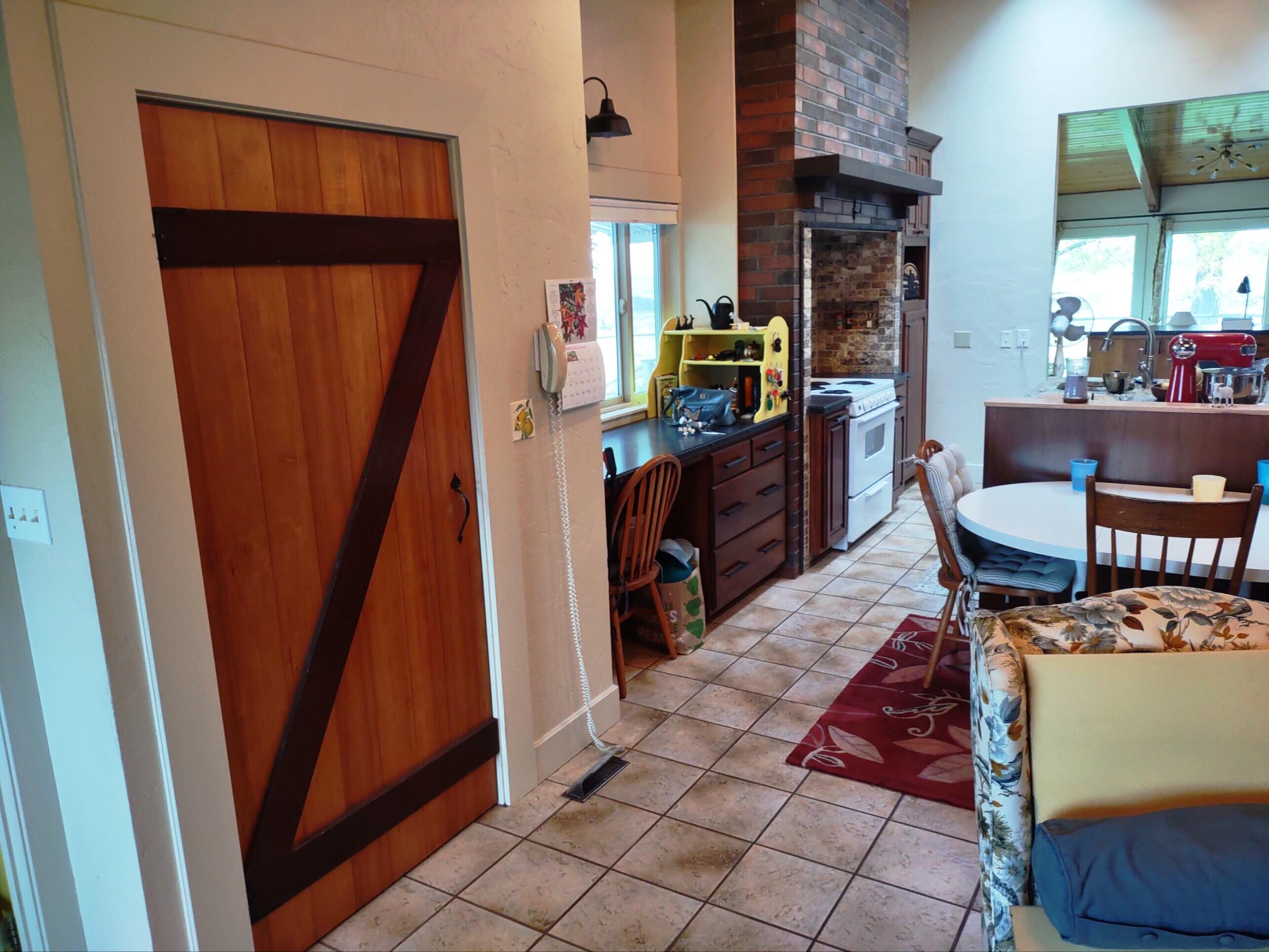 
                        Property photograph at
                        2175 W MCMANAMON RD
                      
