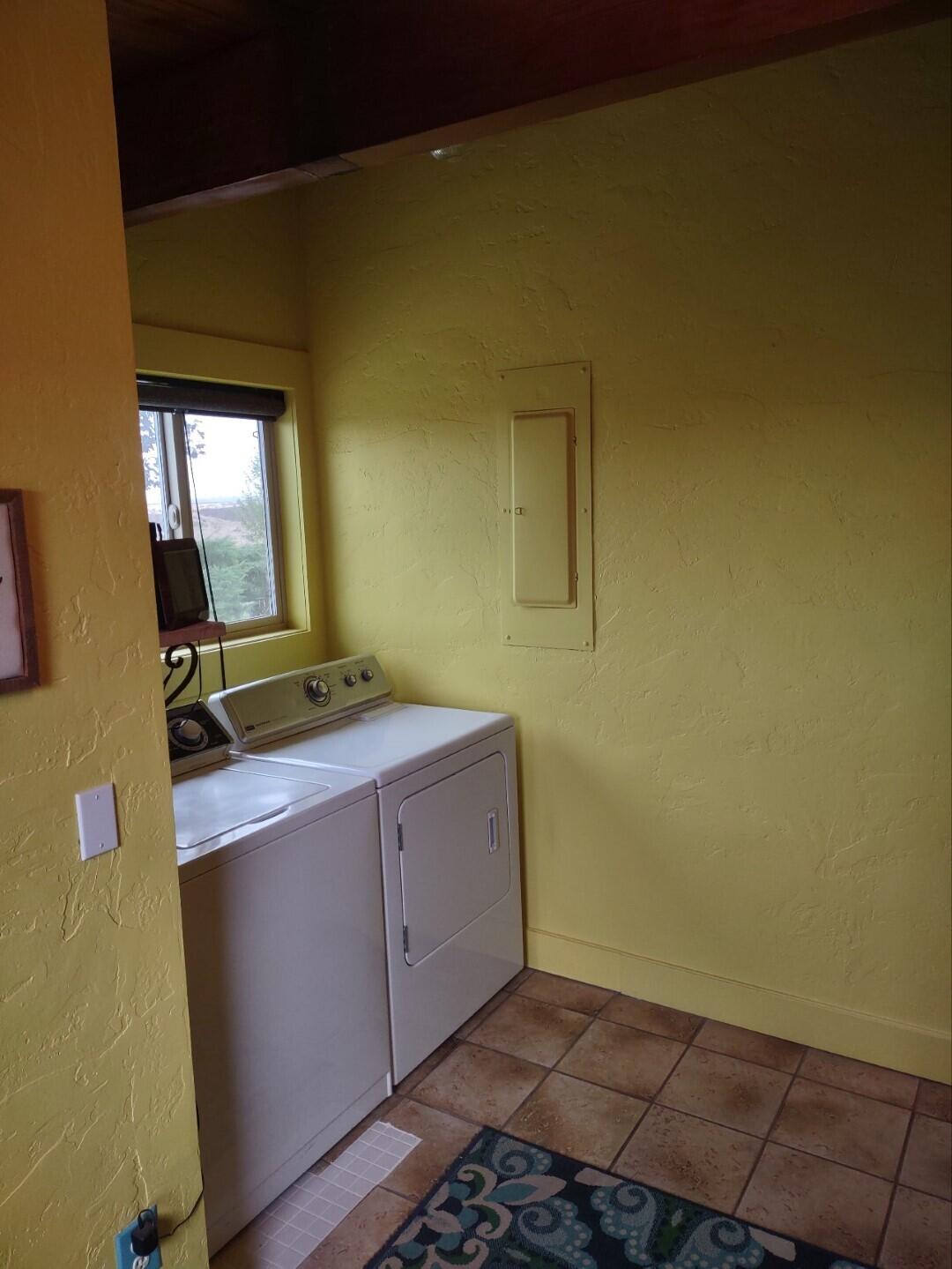 
                        Property photograph at
                        2175 W MCMANAMON RD
                      