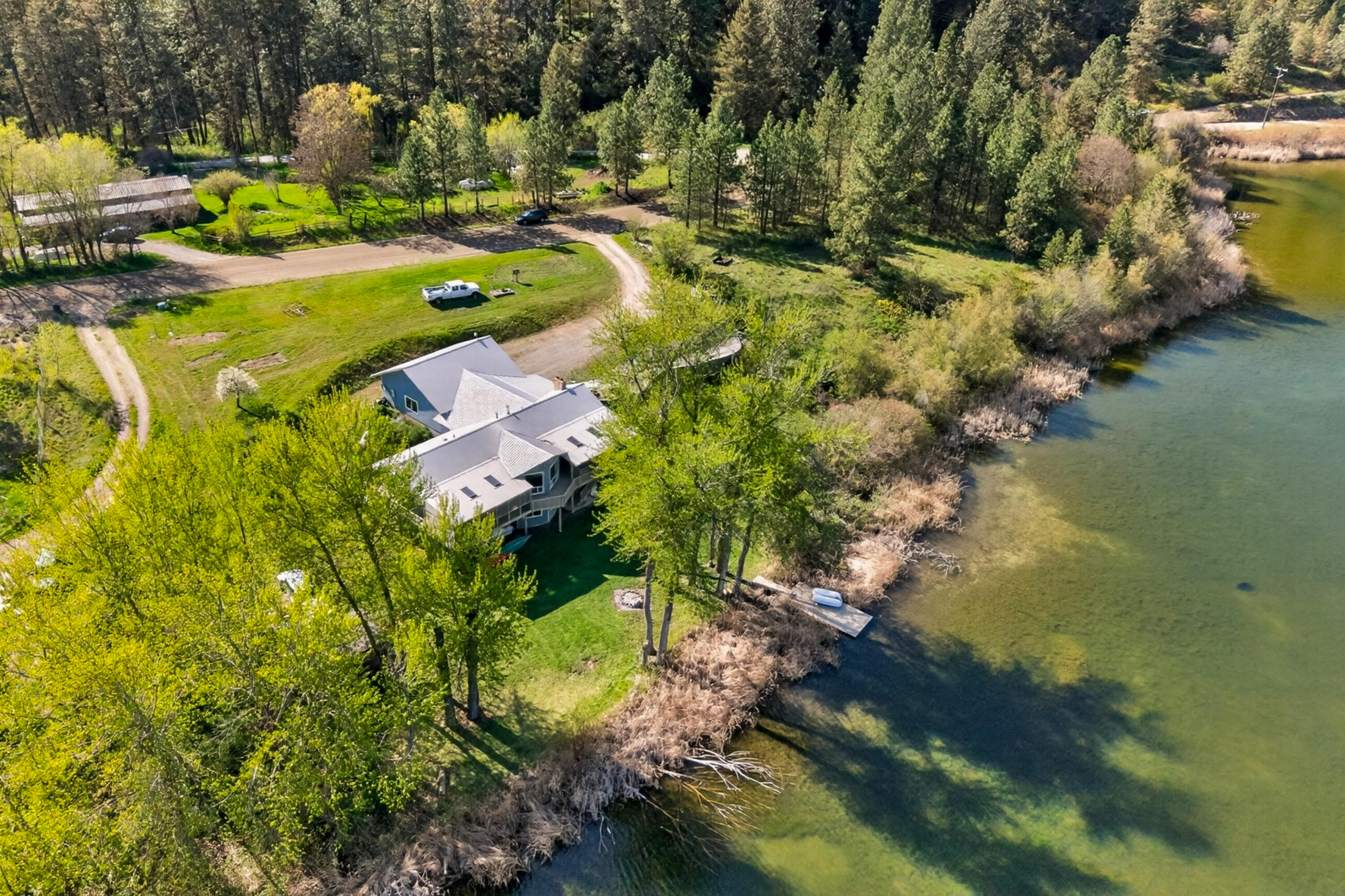 
                        Property photograph at
                        927 MISSION LAKE RD
                      