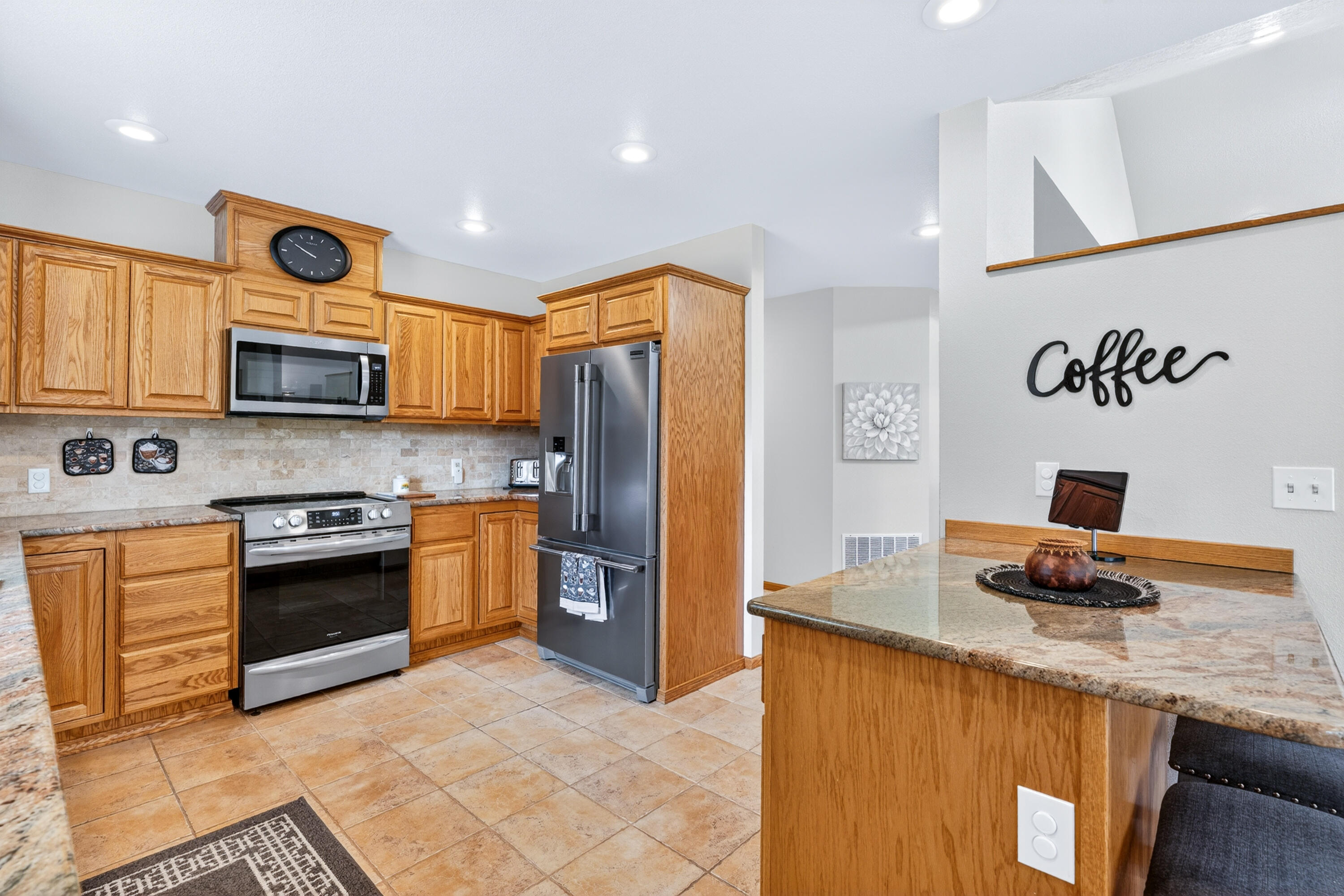 
                        Property photograph at
                        257 EAGLE DR
                      