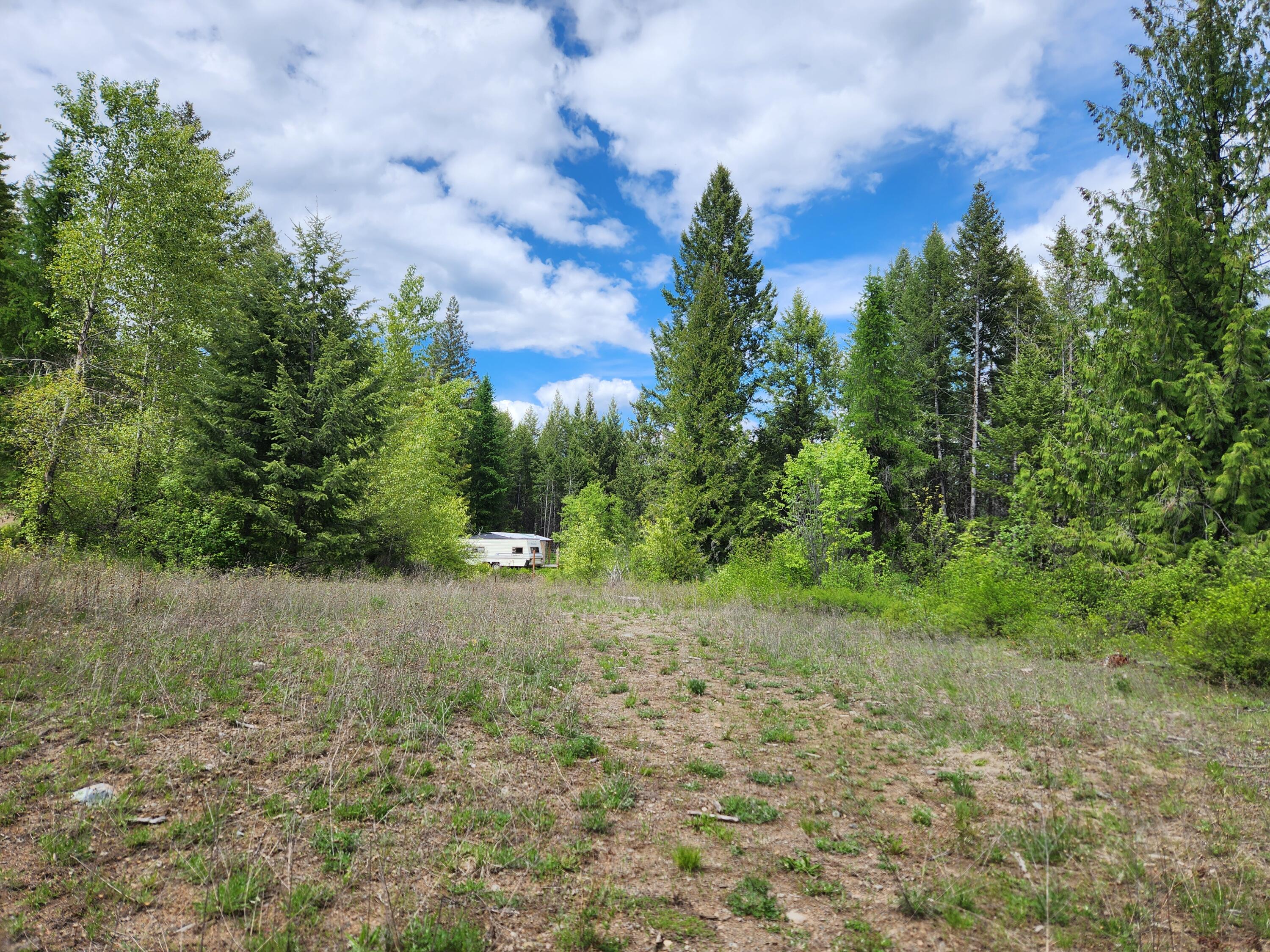 
                        Property photograph at
                        318 ROCKABYE LN
                      