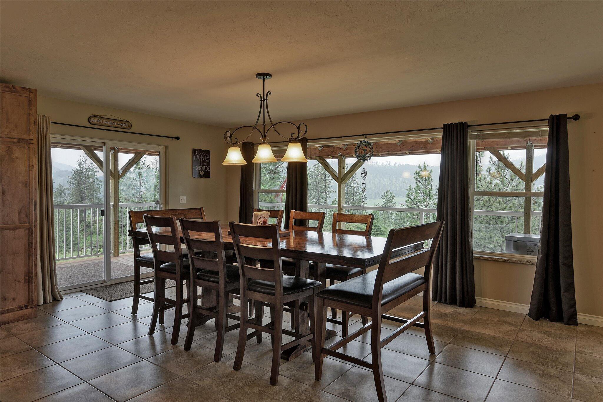 
                        Property photograph at
                        419 US-395 S
                      