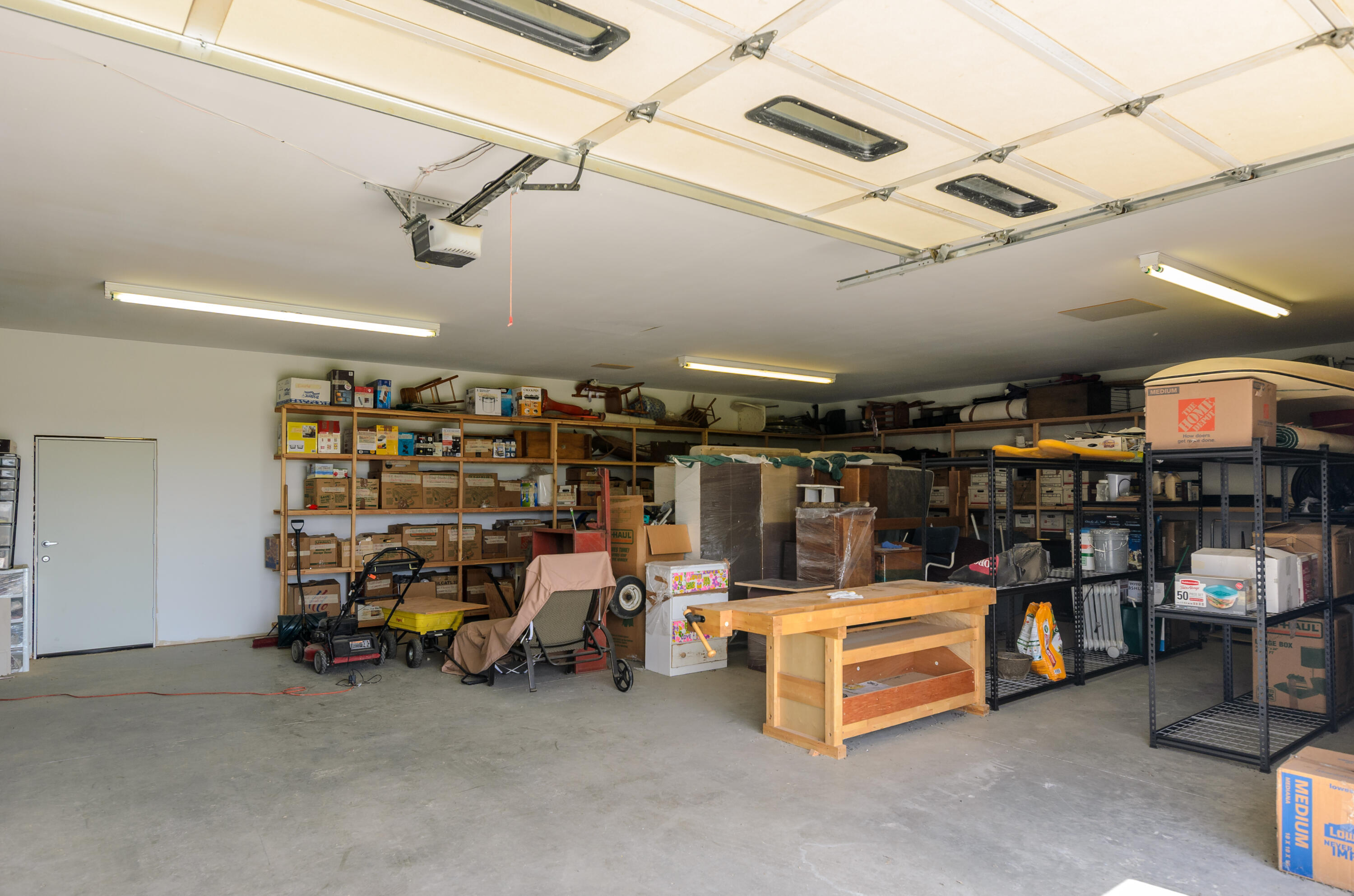 
                        Property photograph at
                        634 N 7TH ST E
                      