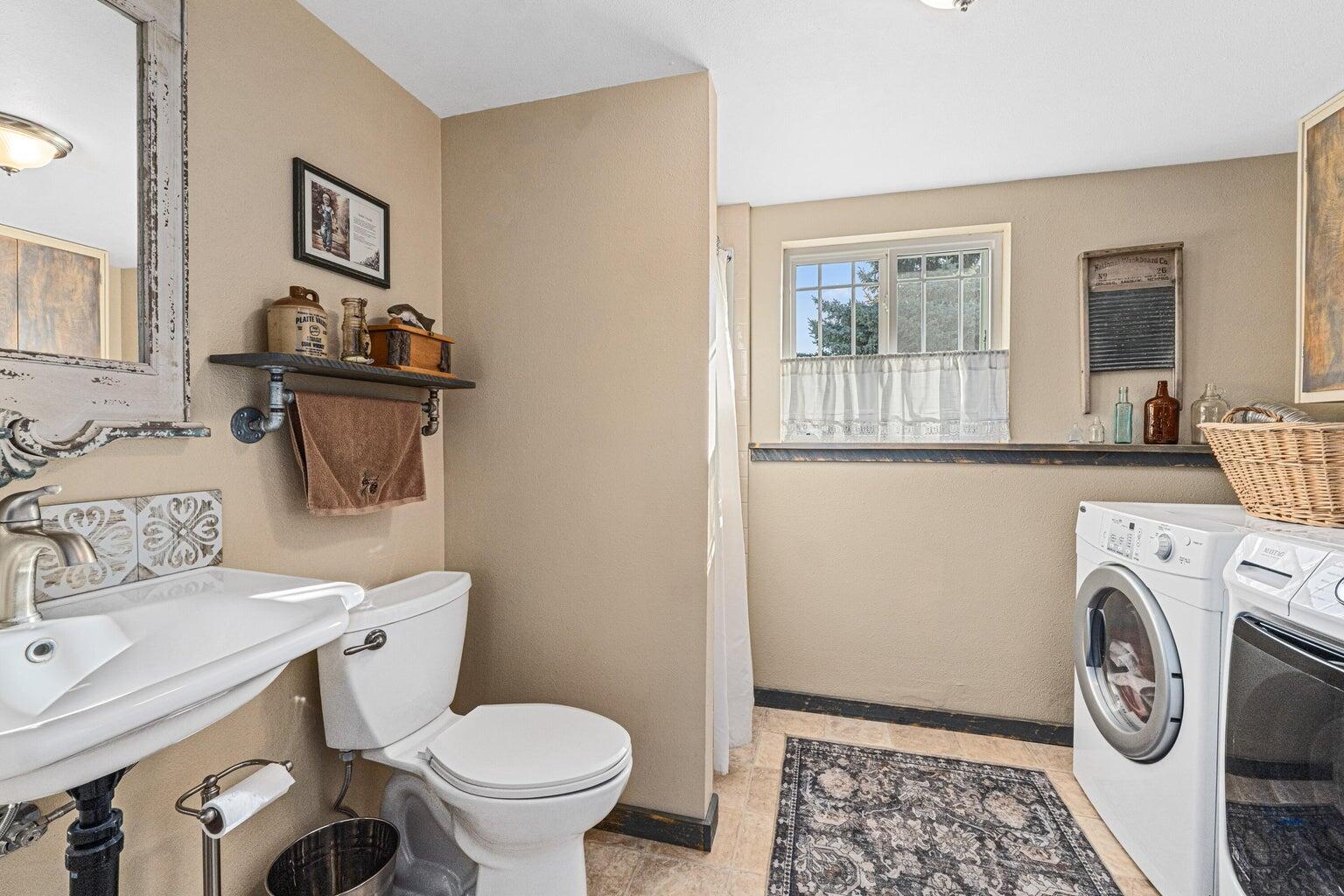 
                        Property photograph at
                        717 CONRAD HILL WAY
                      