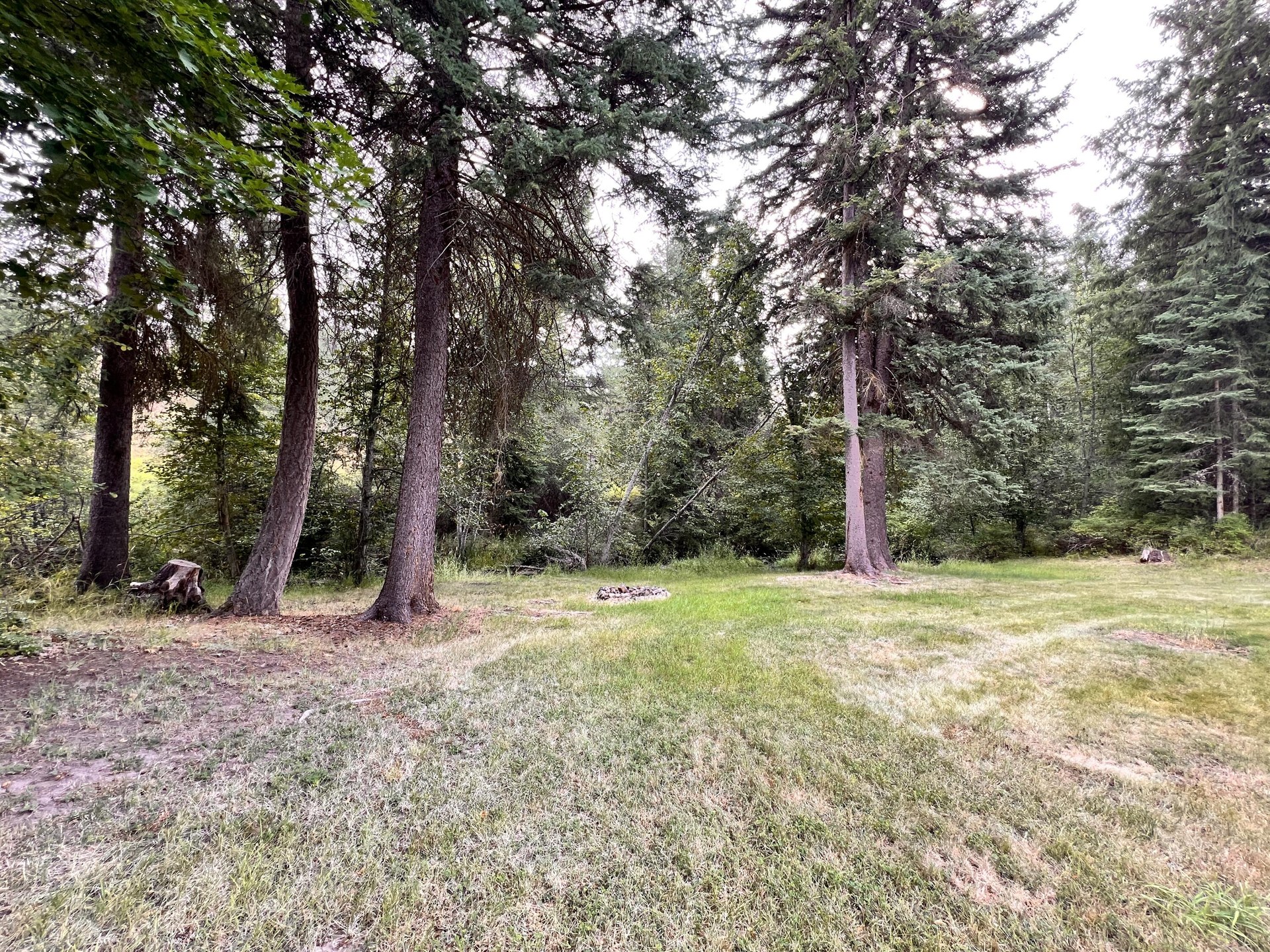 
                        Property photograph at
                        5 VISTA DR
                      